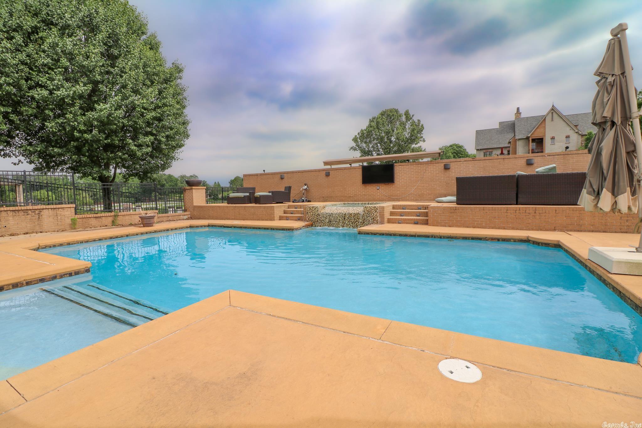 Ridge Point - Residential