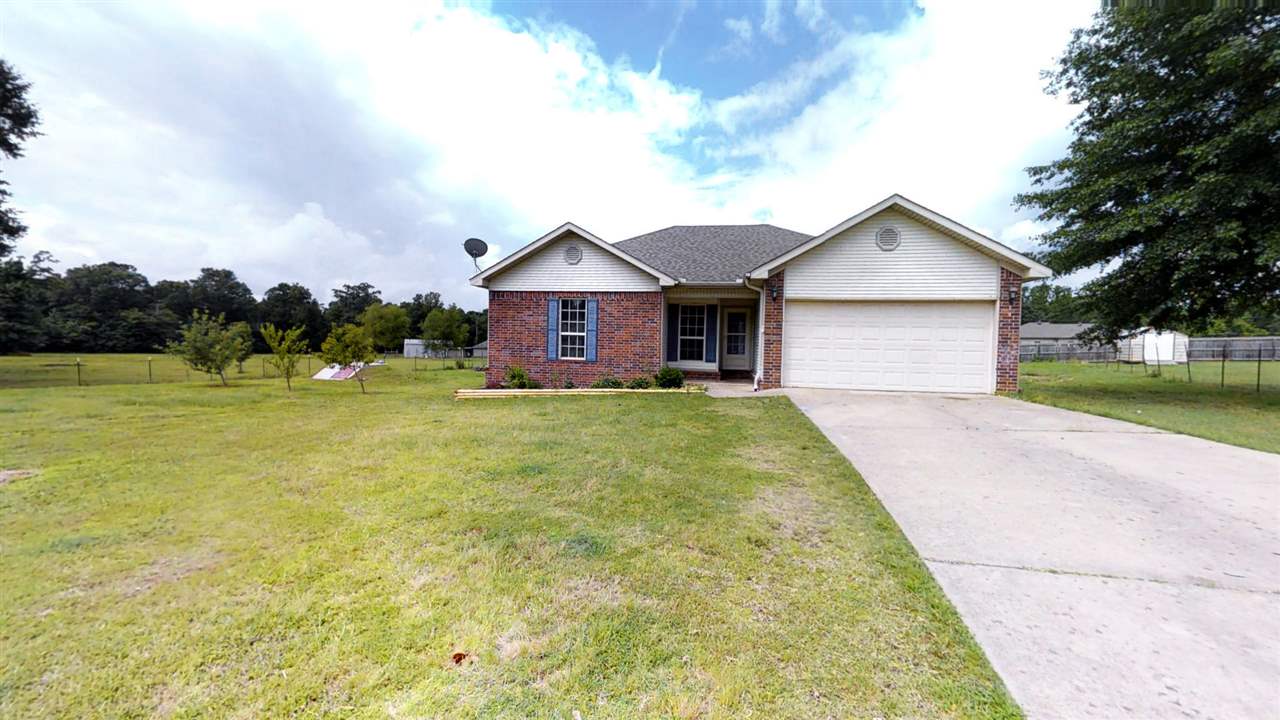 This 3 bedroom 2 bath home  located in a rural subdivision on a large lot. Located at the end of cul-de-sac street and in Cabot School District. Has it's own storm shelter and all appliances remain.