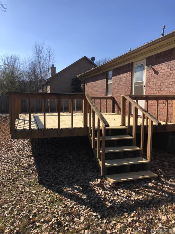 ***FOR RENT*** $1,500 Rent and $1,500 Deposit. Available Feb 1, 2025. Home has new laminate flooring throughout, new paint, nice spacious kitchen and large laundry room. Huge new deck out back overlooking the beautiful fenced backyard.