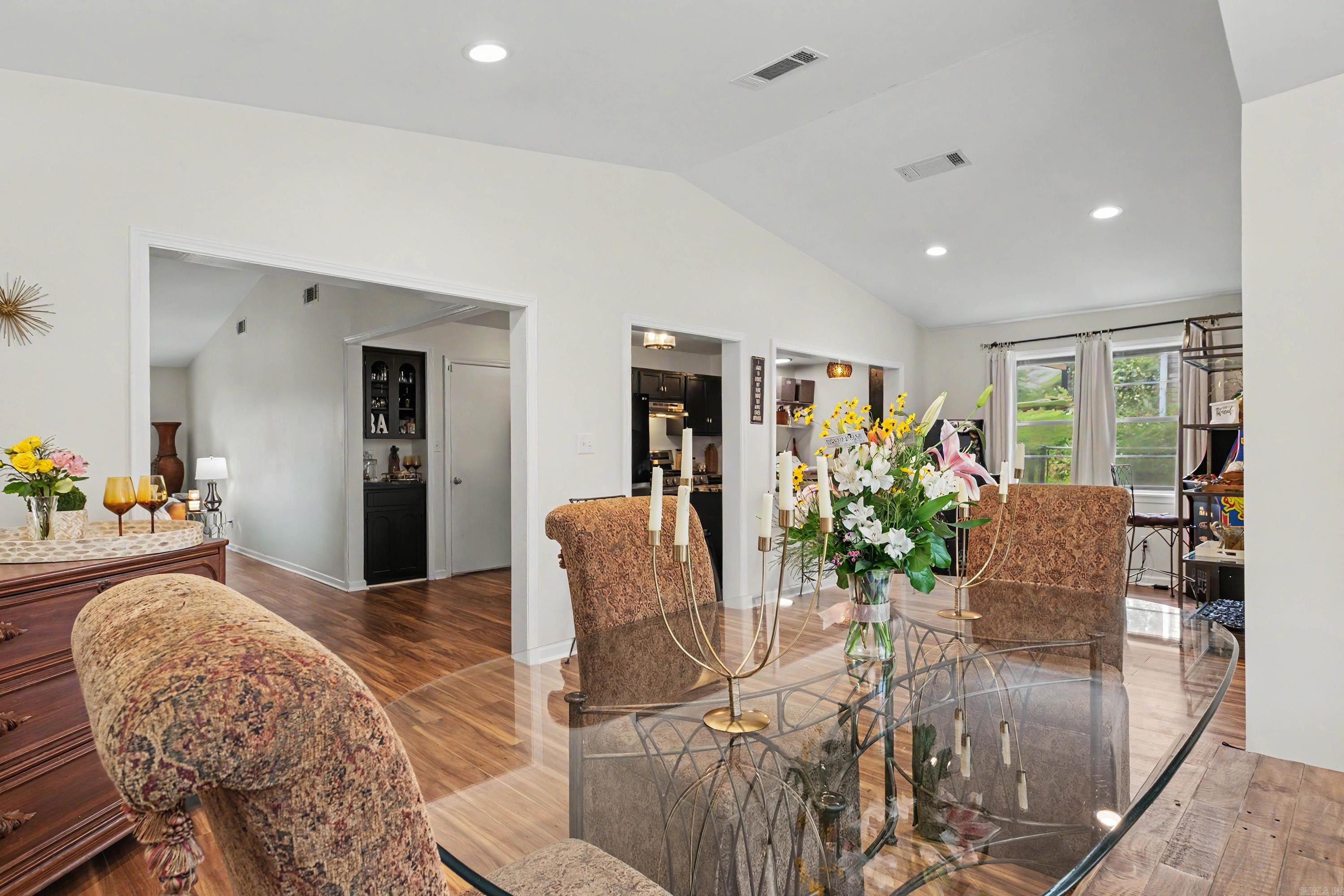 INDIAN HILLS - Residential