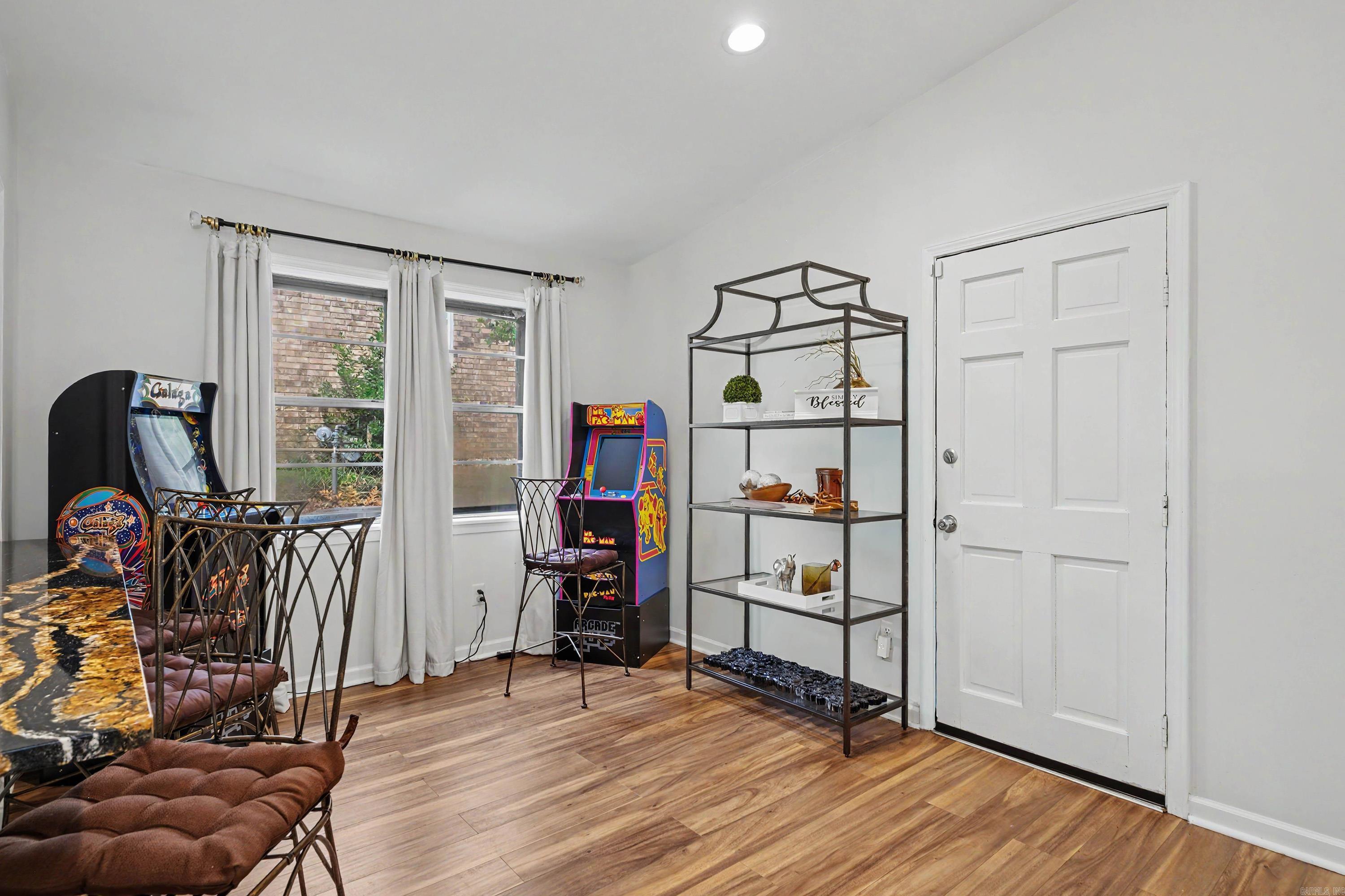 INDIAN HILLS - Residential