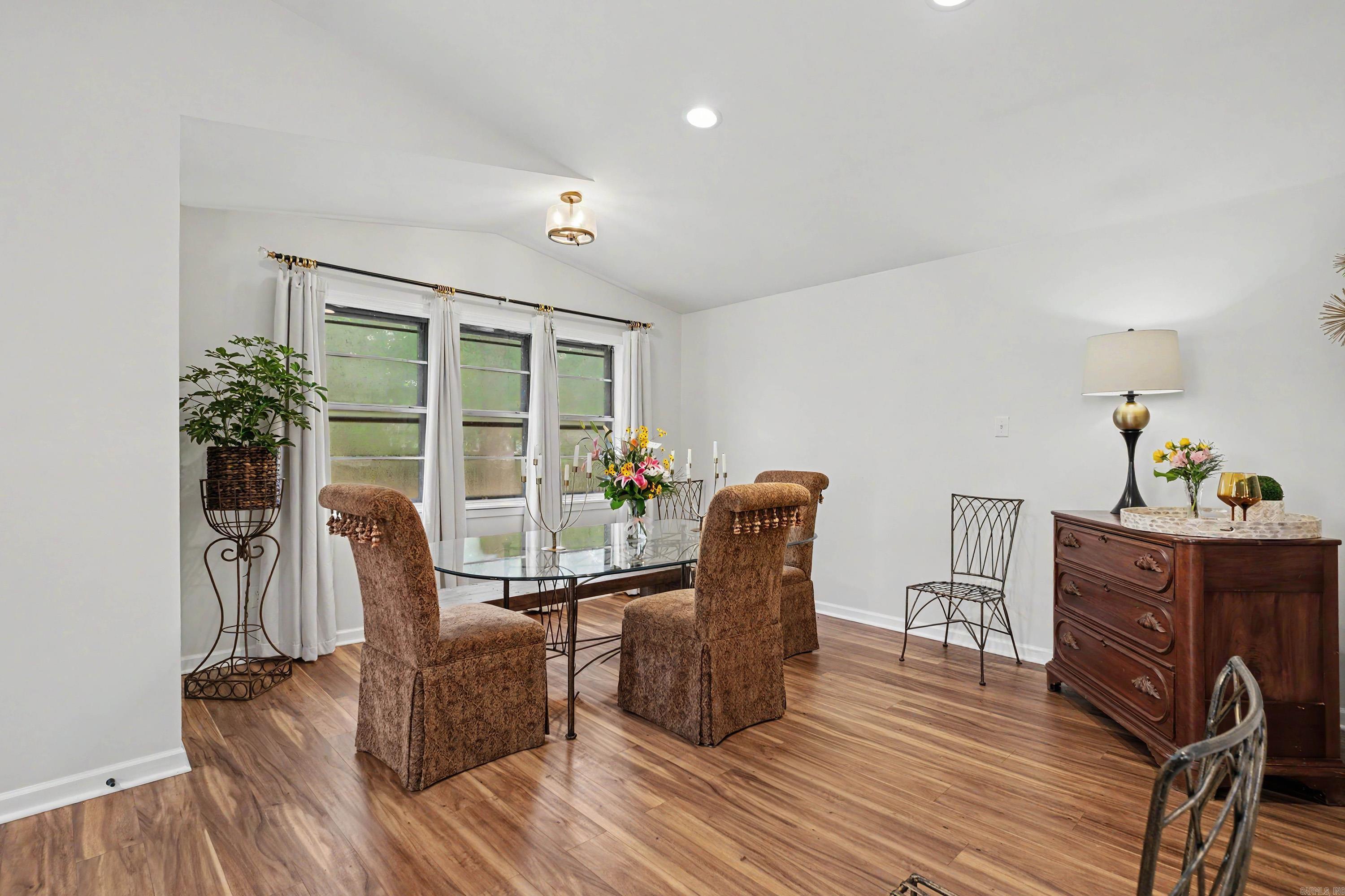 INDIAN HILLS - Residential
