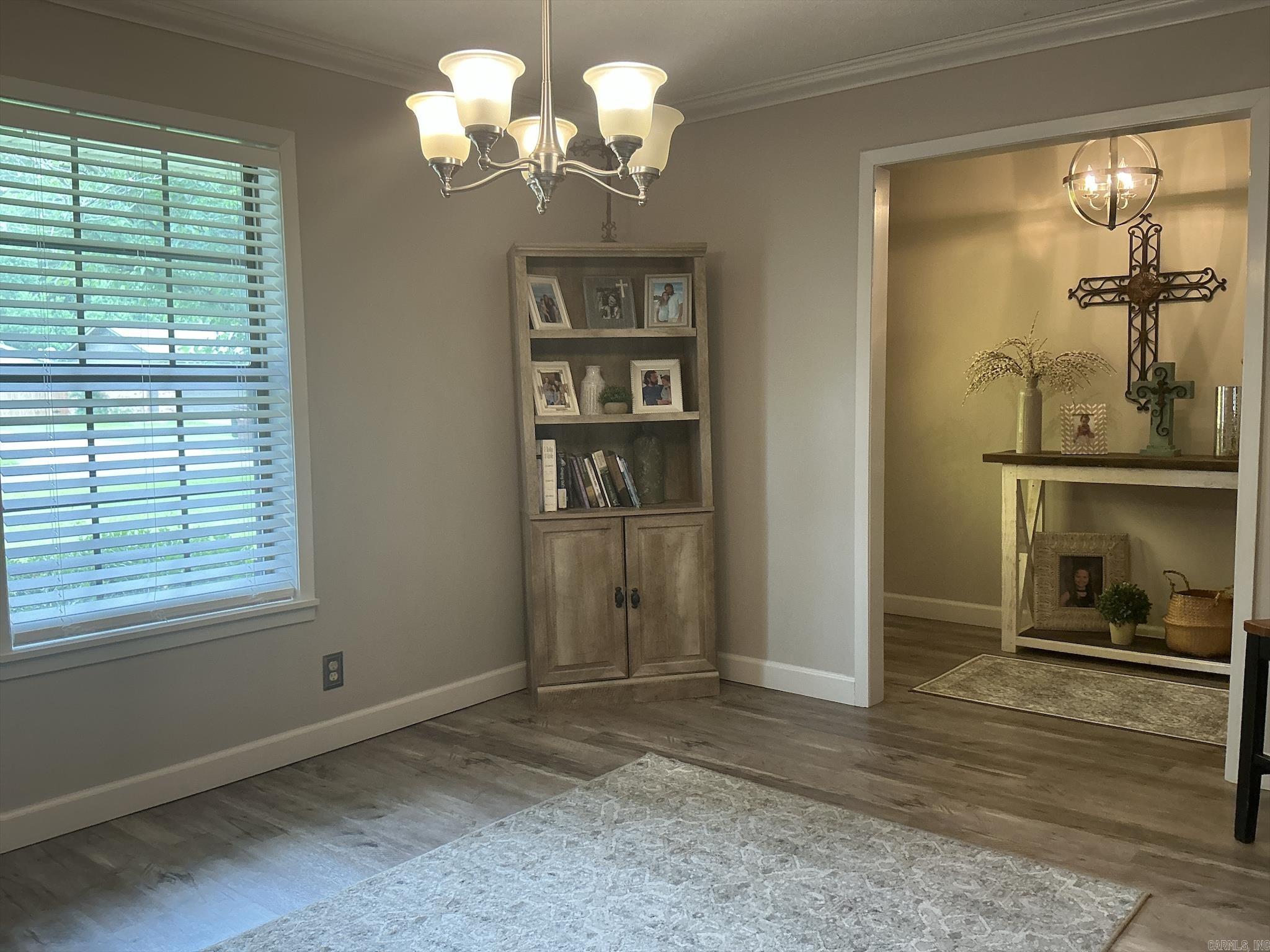 BEVERLY PLACE - Residential