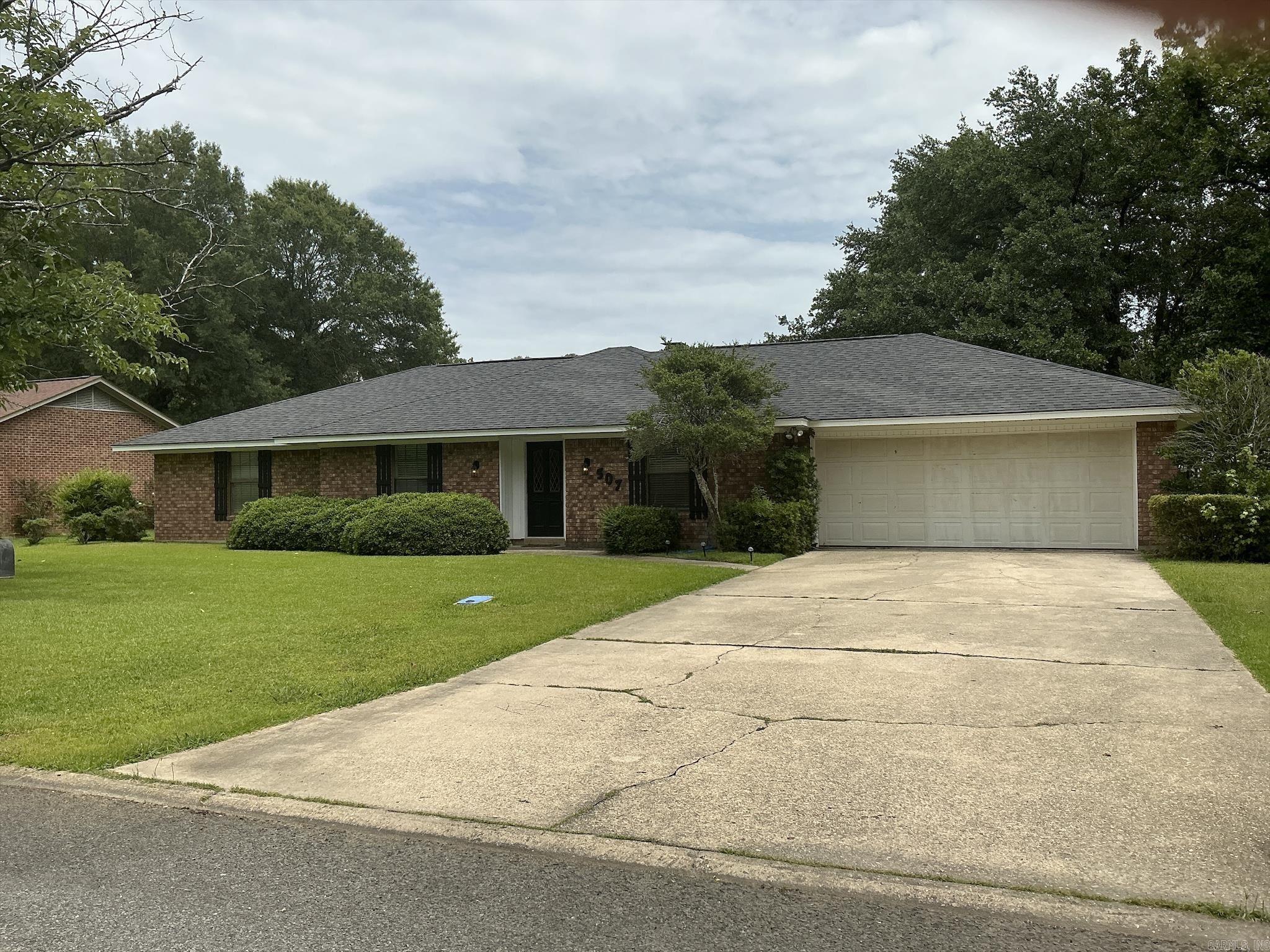 BEVERLY PLACE - Residential