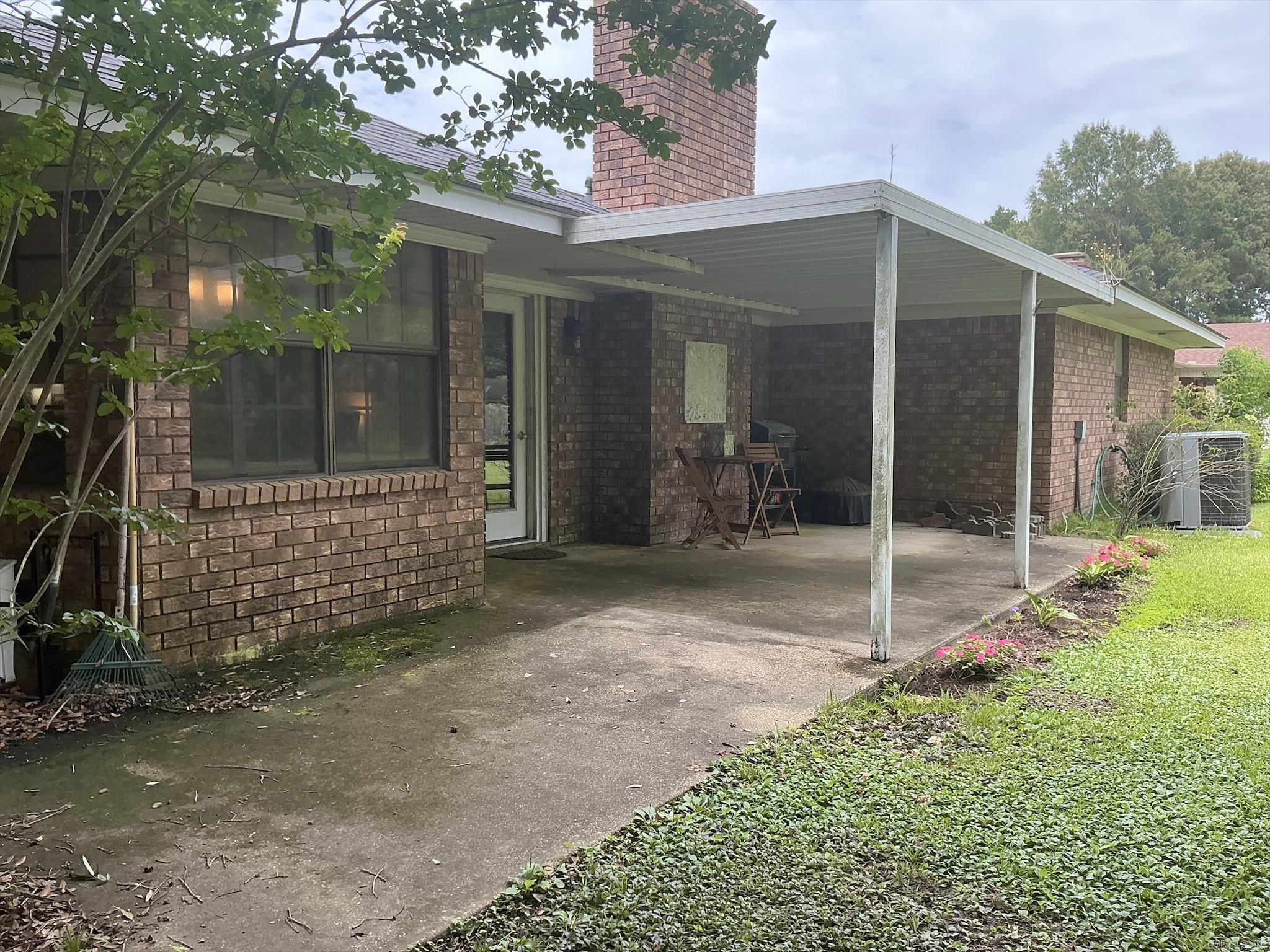 BEVERLY PLACE - Residential