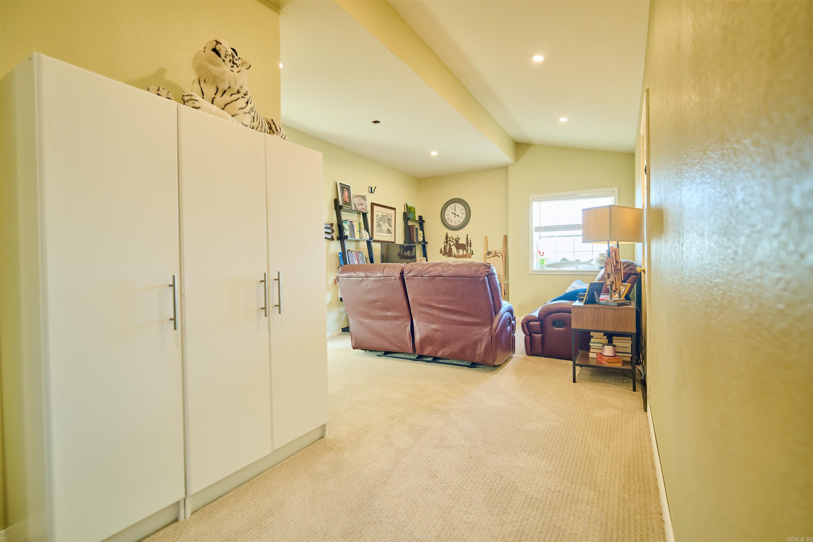 KIMA THIRD - Residential