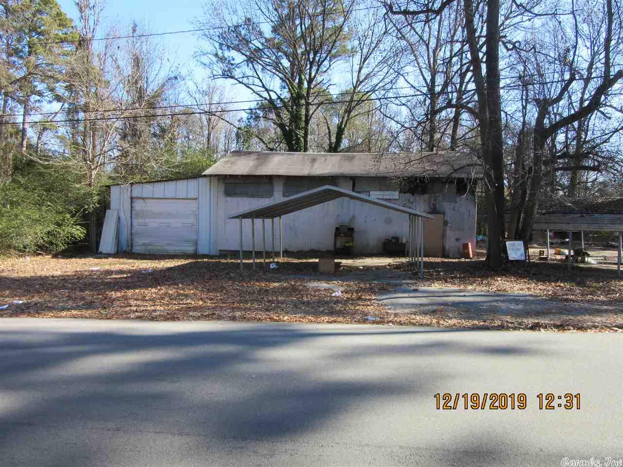Great commerical location just off Baseline Rd