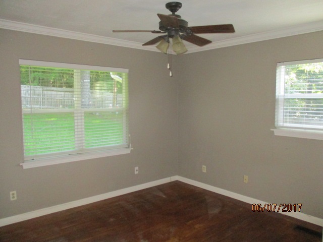 Lynnwood Acres - Residential