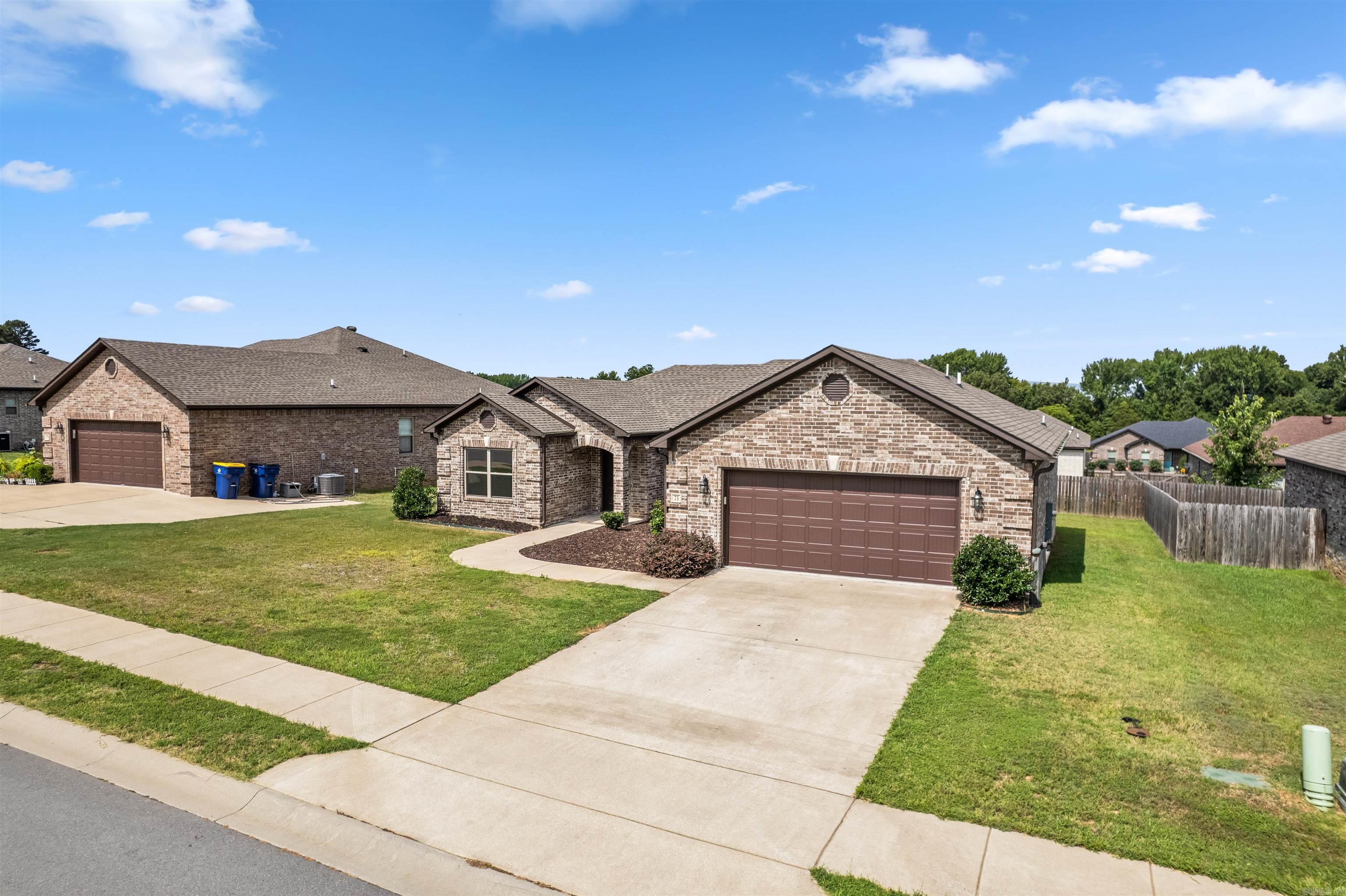 HERITAGE MEADOWS - Residential