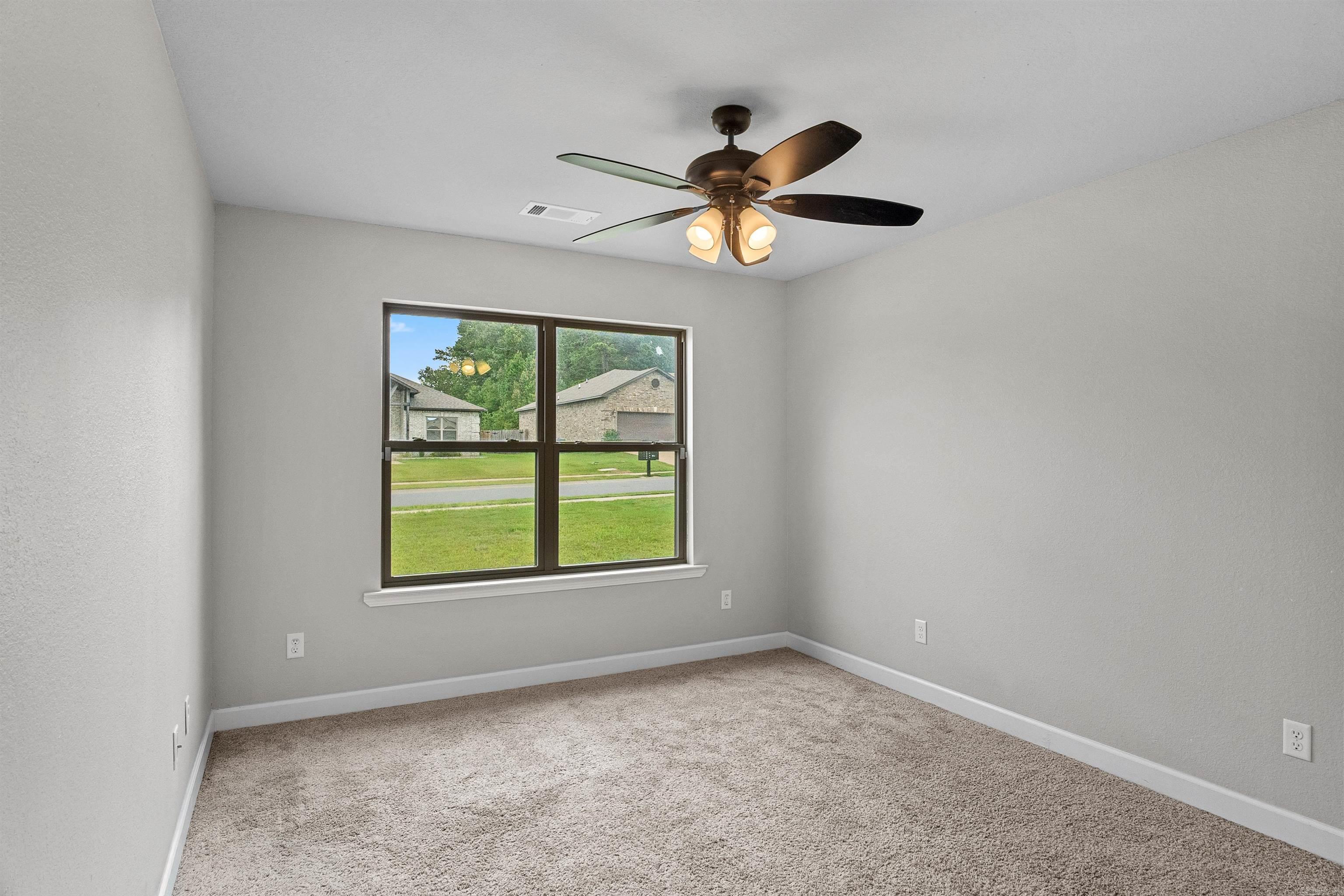 HERITAGE MEADOWS - Residential