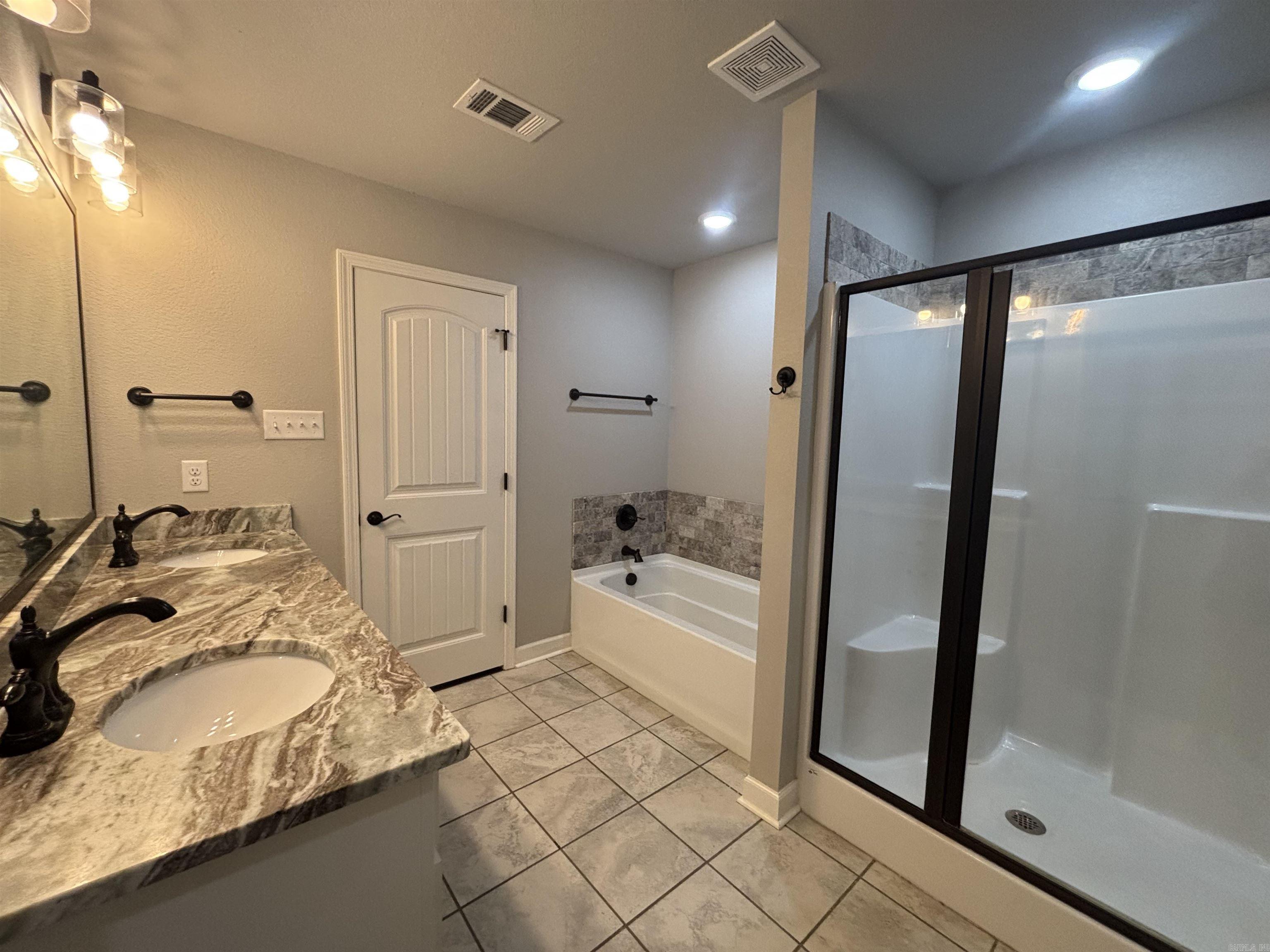 HERITAGE MEADOWS - Residential
