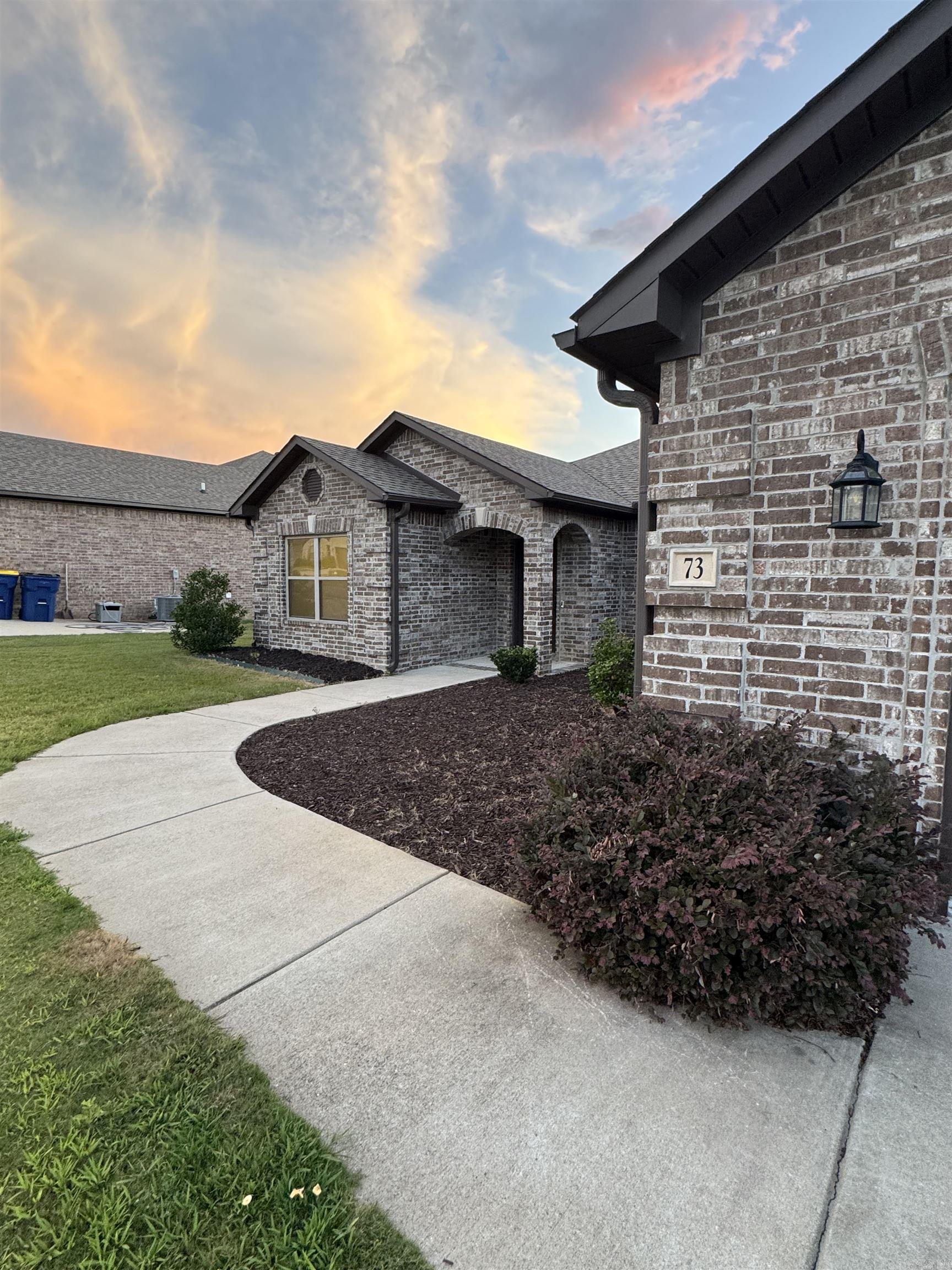 HERITAGE MEADOWS - Residential