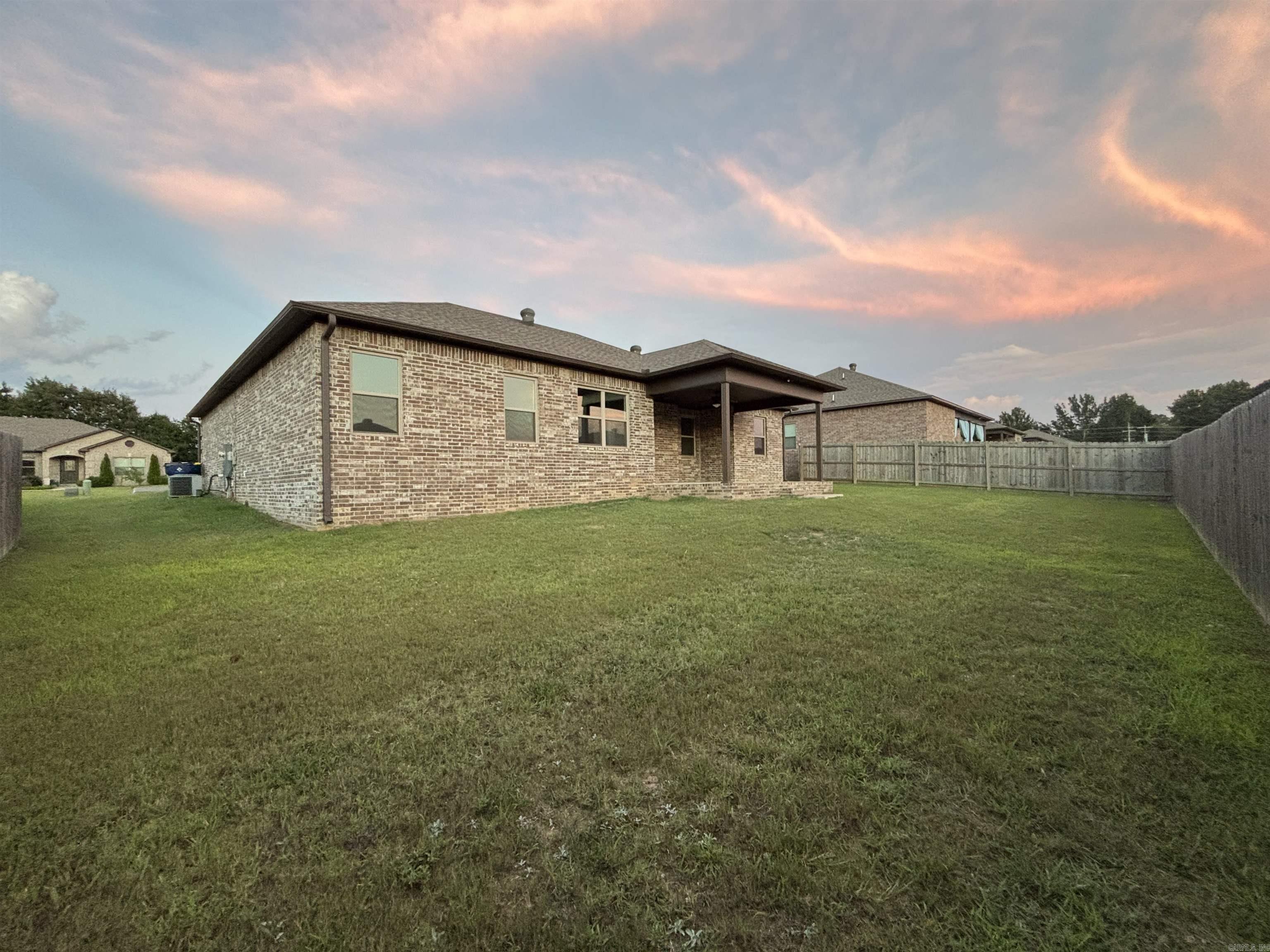 HERITAGE MEADOWS - Residential