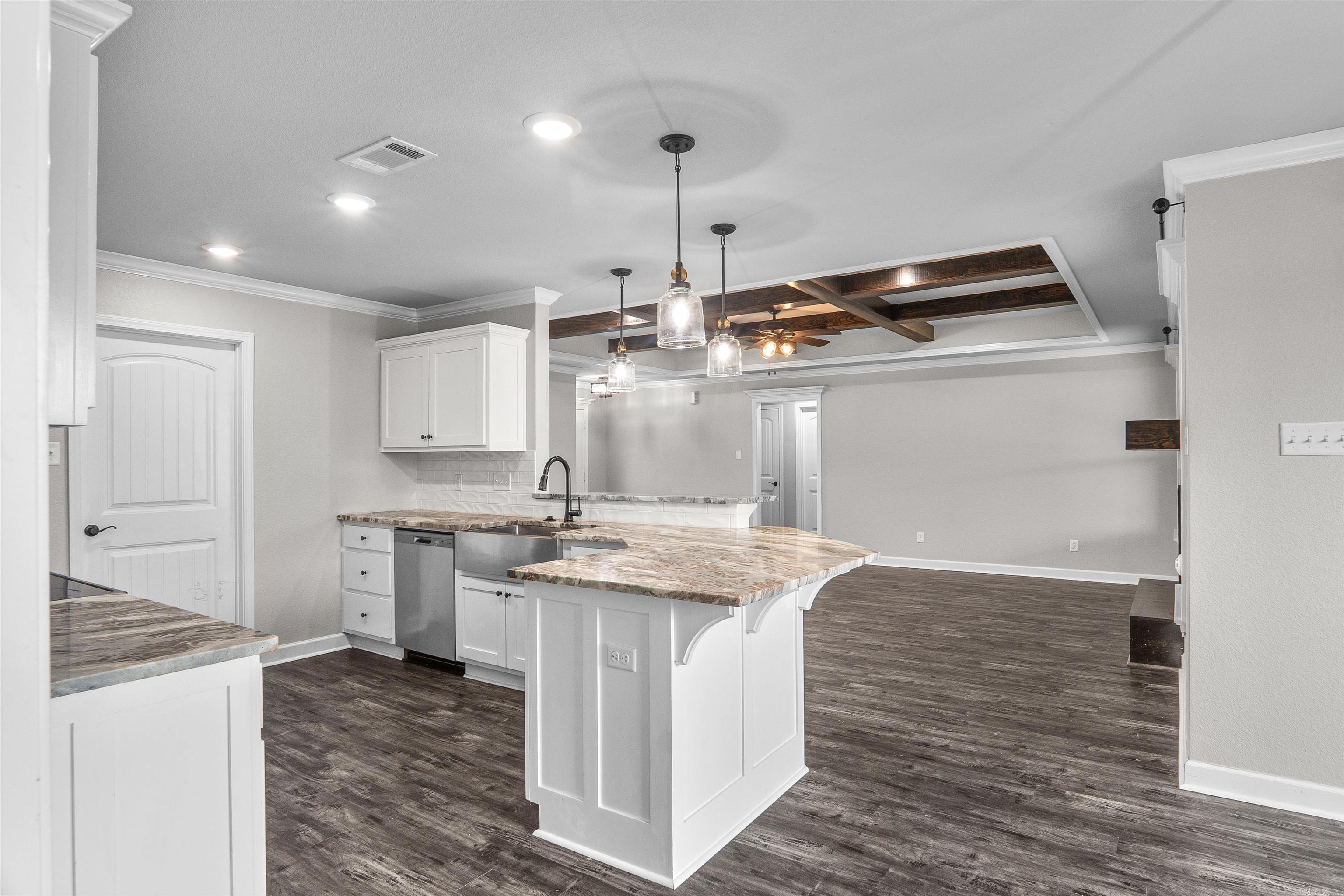 HERITAGE MEADOWS - Residential