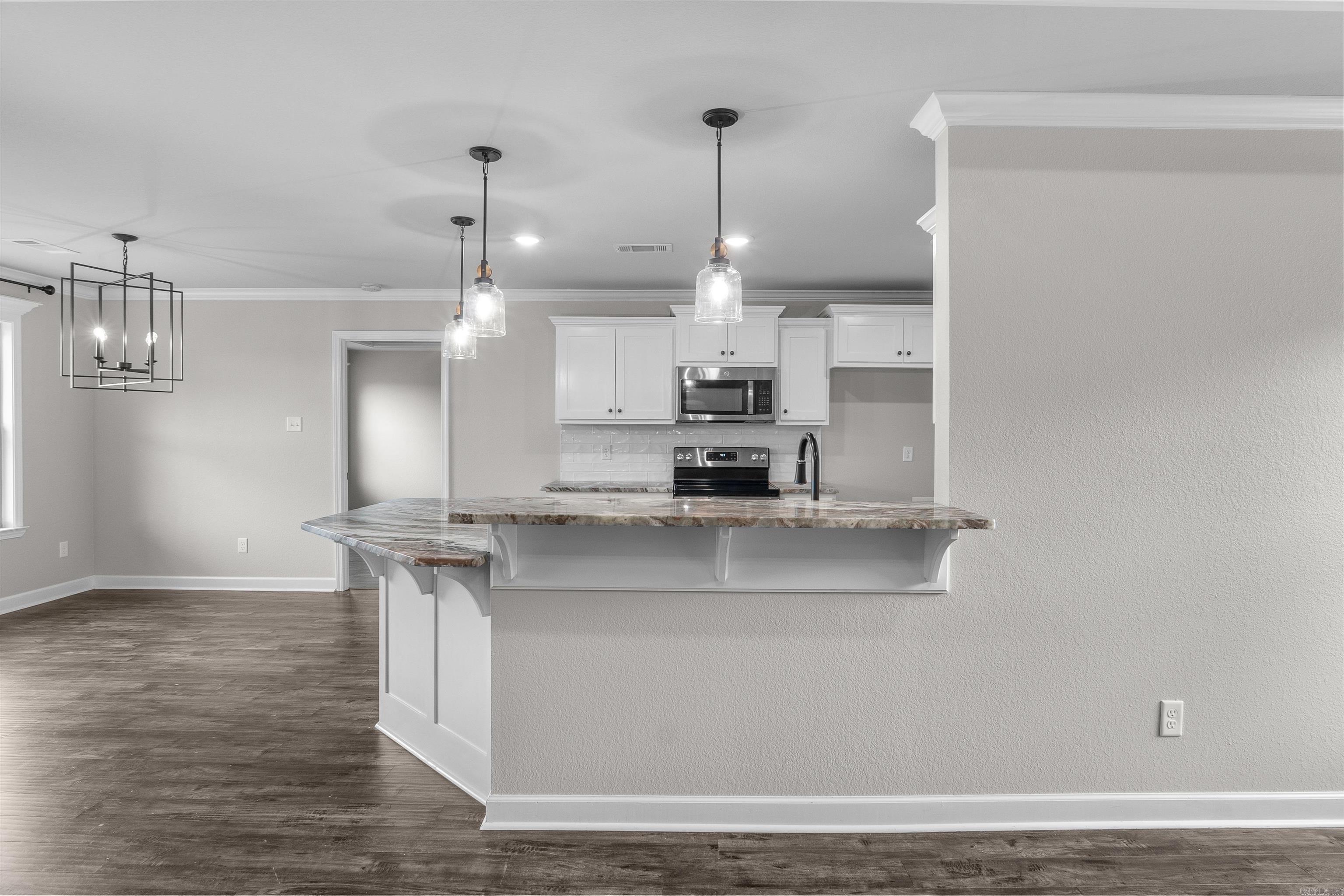 HERITAGE MEADOWS - Residential