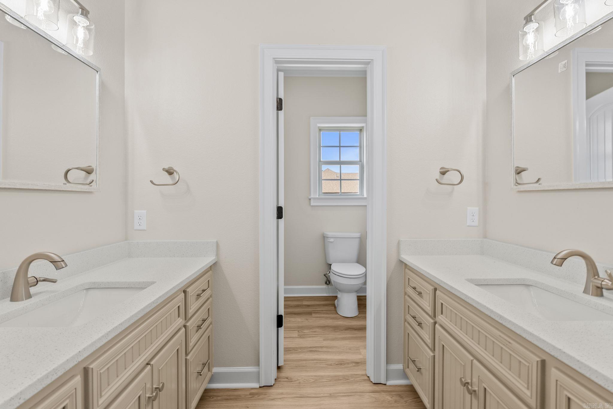 HUNTINGTON ESTATES - Residential