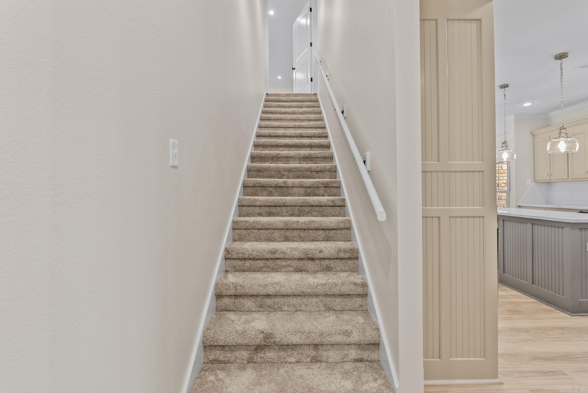 HUNTINGTON ESTATES - Residential