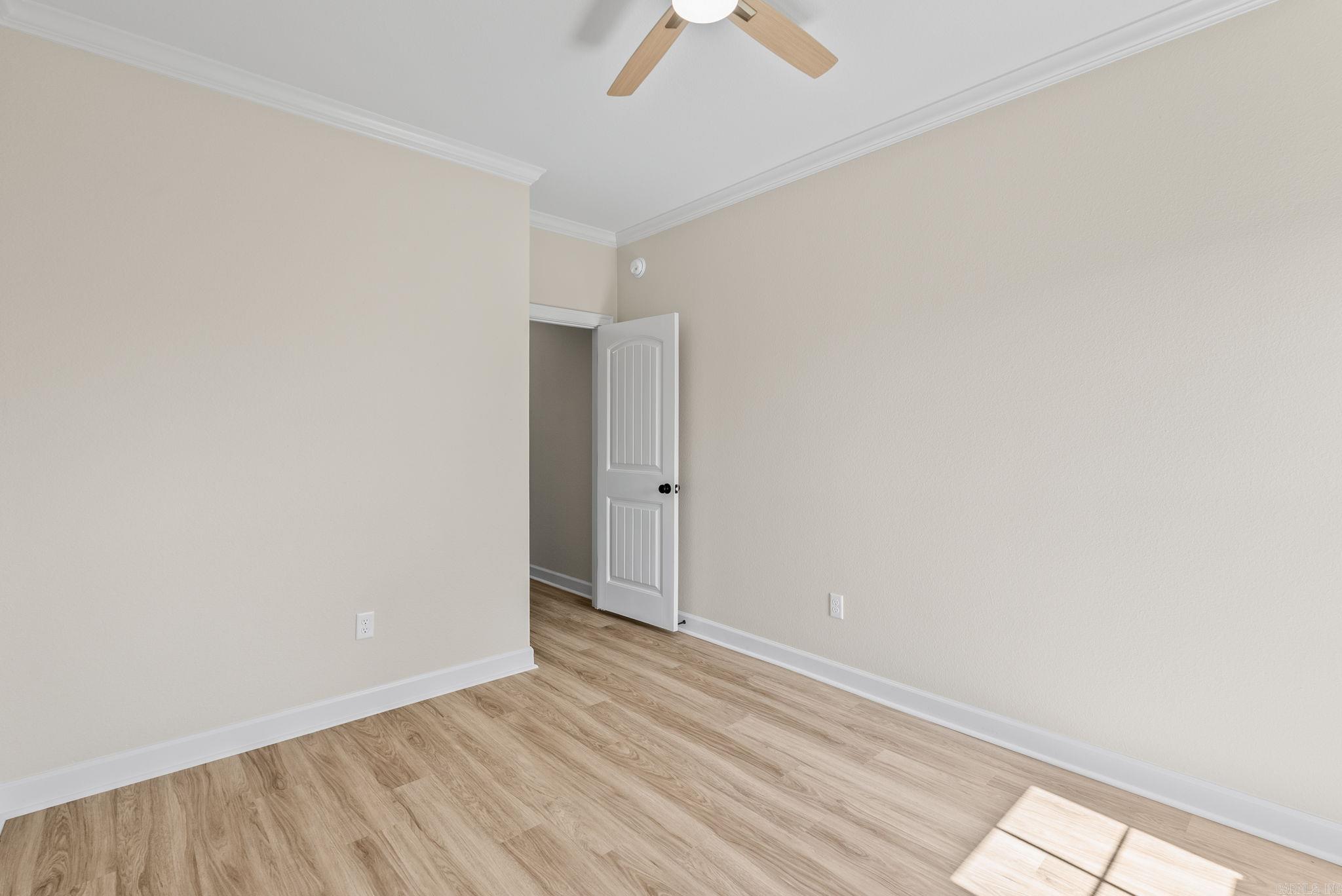 HUNTINGTON ESTATES - Residential
