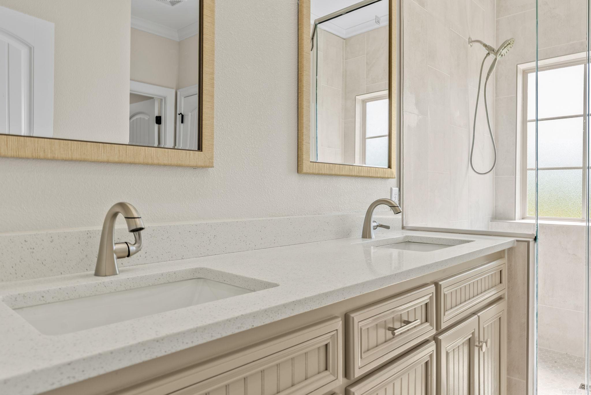 HUNTINGTON ESTATES - Residential