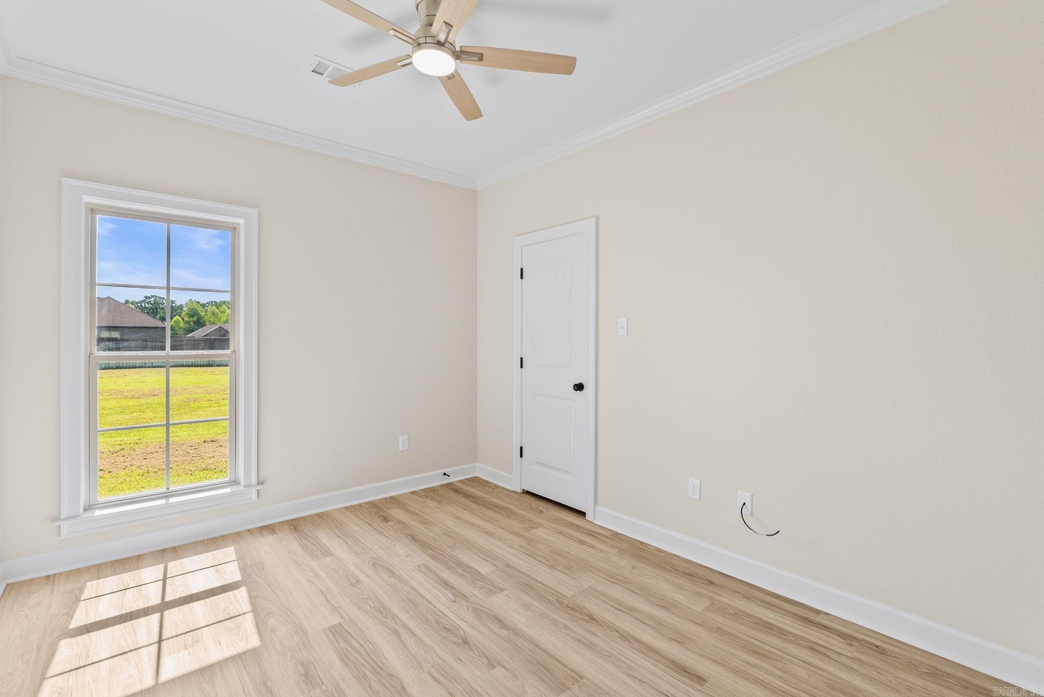 HUNTINGTON ESTATES - Residential