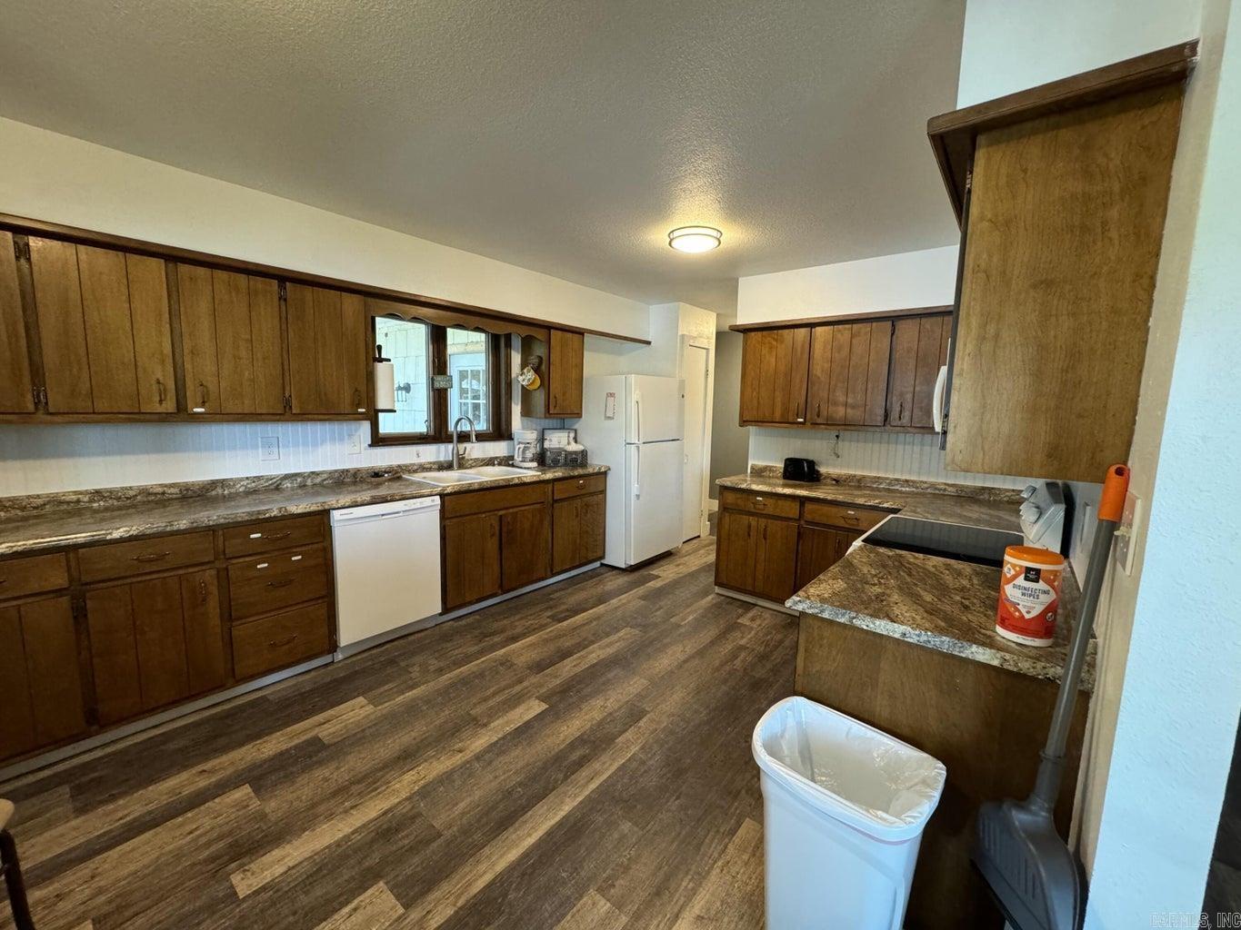 NORTH SHORE - Residential
