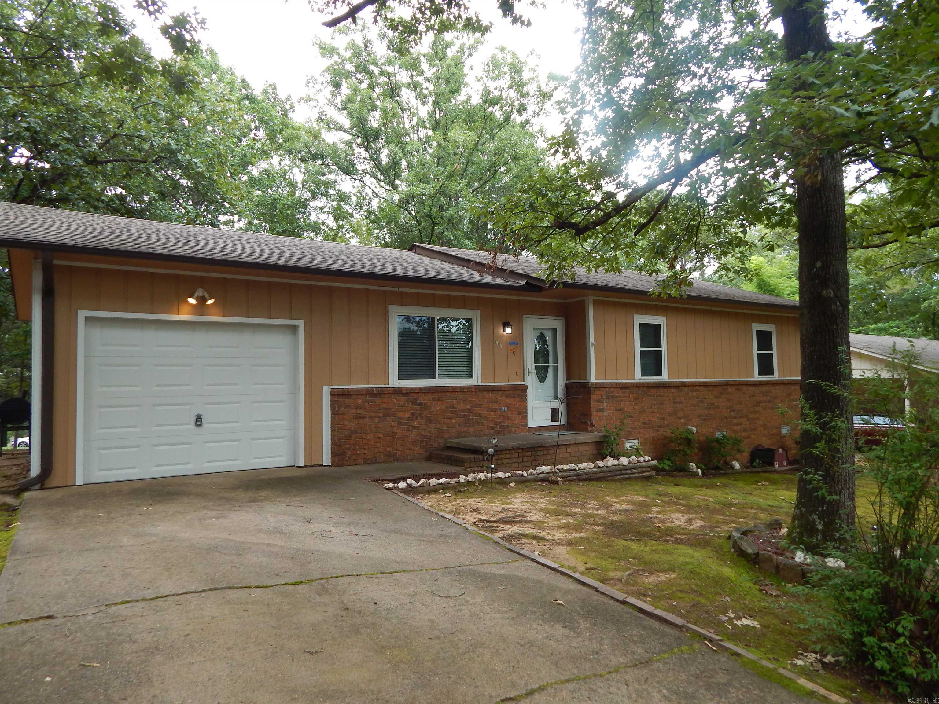 Welcome home to this charming, well-kept property situated on a spacious corner lot. Enjoy the privacy of a fenced yard, perfect for pets, play, or gardening. Inside, you’ll find 1.5 baths and a layout that feels both cozy and functional. Whether you're a first-time homeowner or looking for a solid rental investment, this home checks all the boxes.