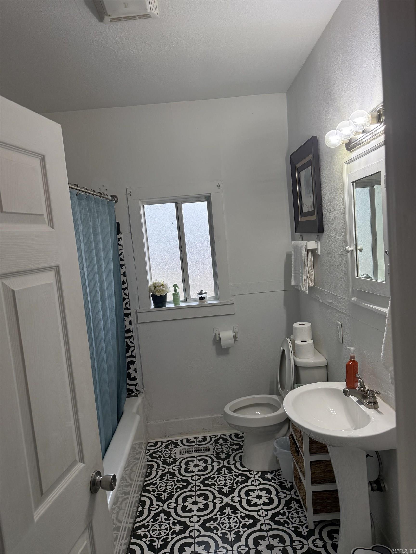 HSR BLK - Residential