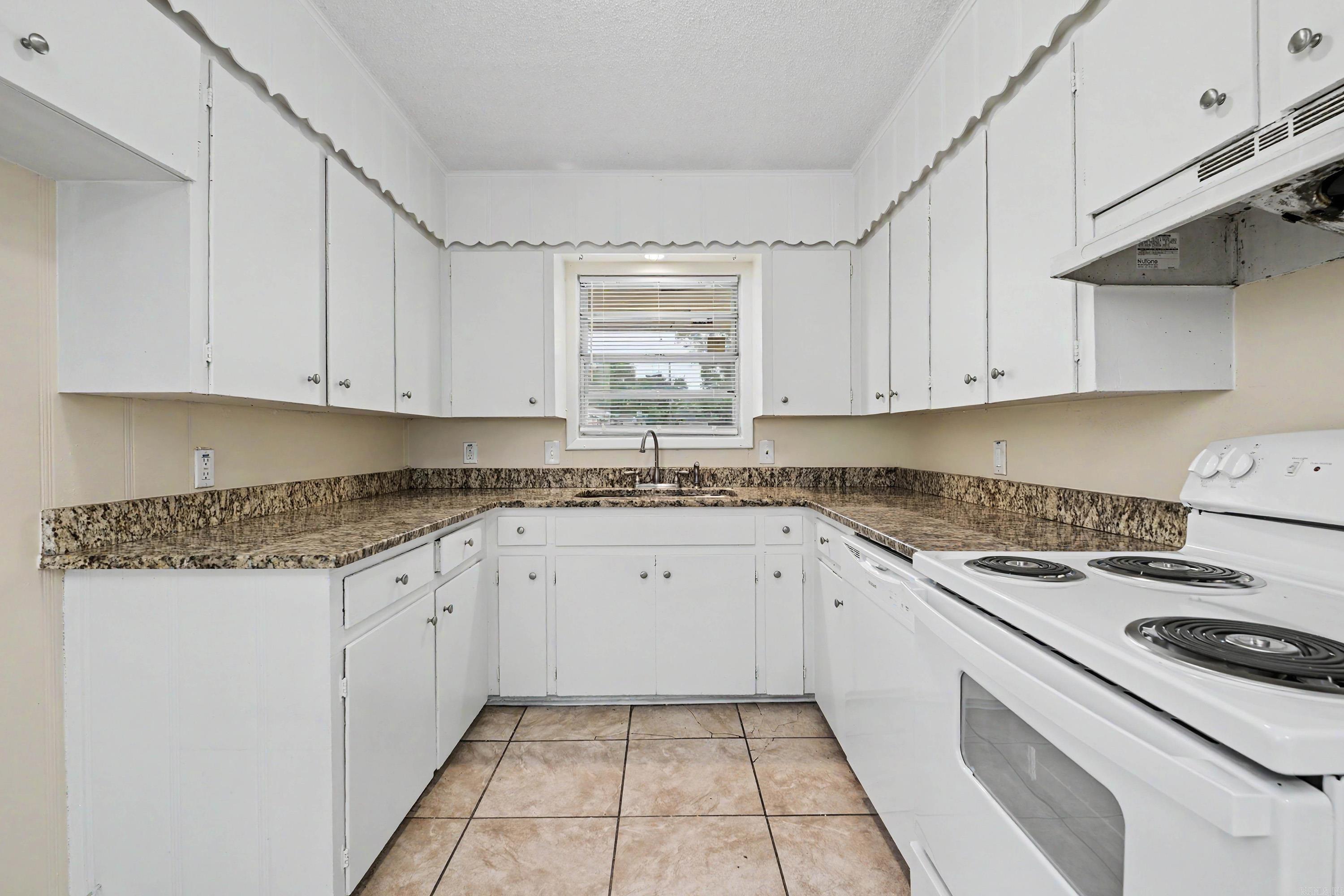TOMLINSON ADDN - Residential