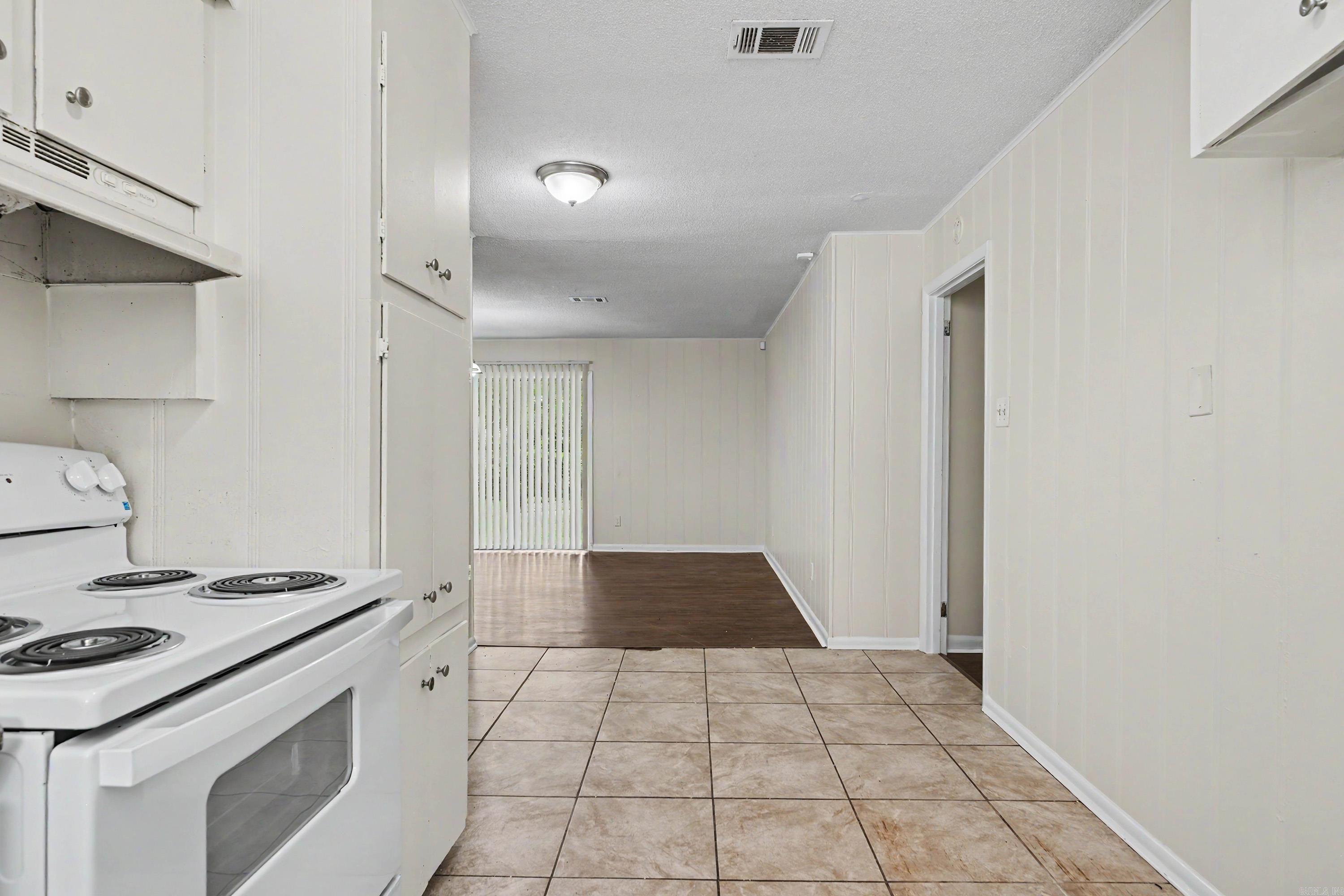 TOMLINSON ADDN - Residential
