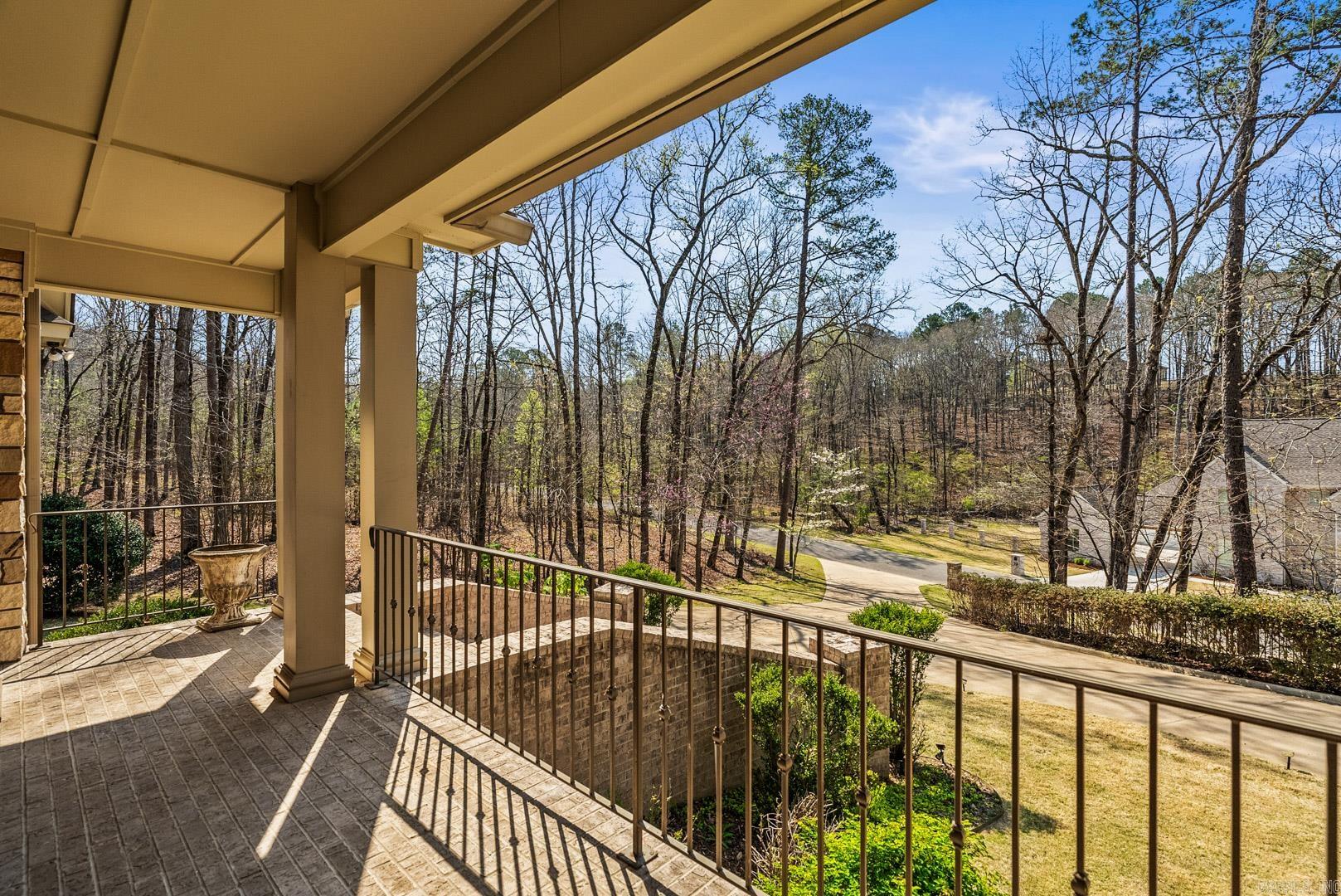 CHENAL DOWNS - Residential
