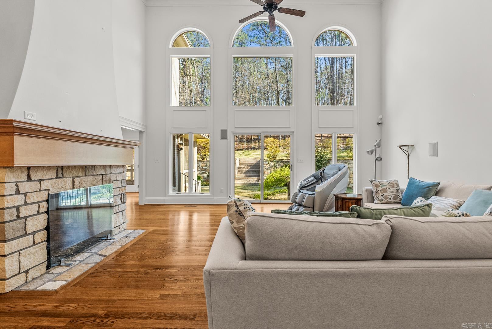 CHENAL DOWNS - Residential