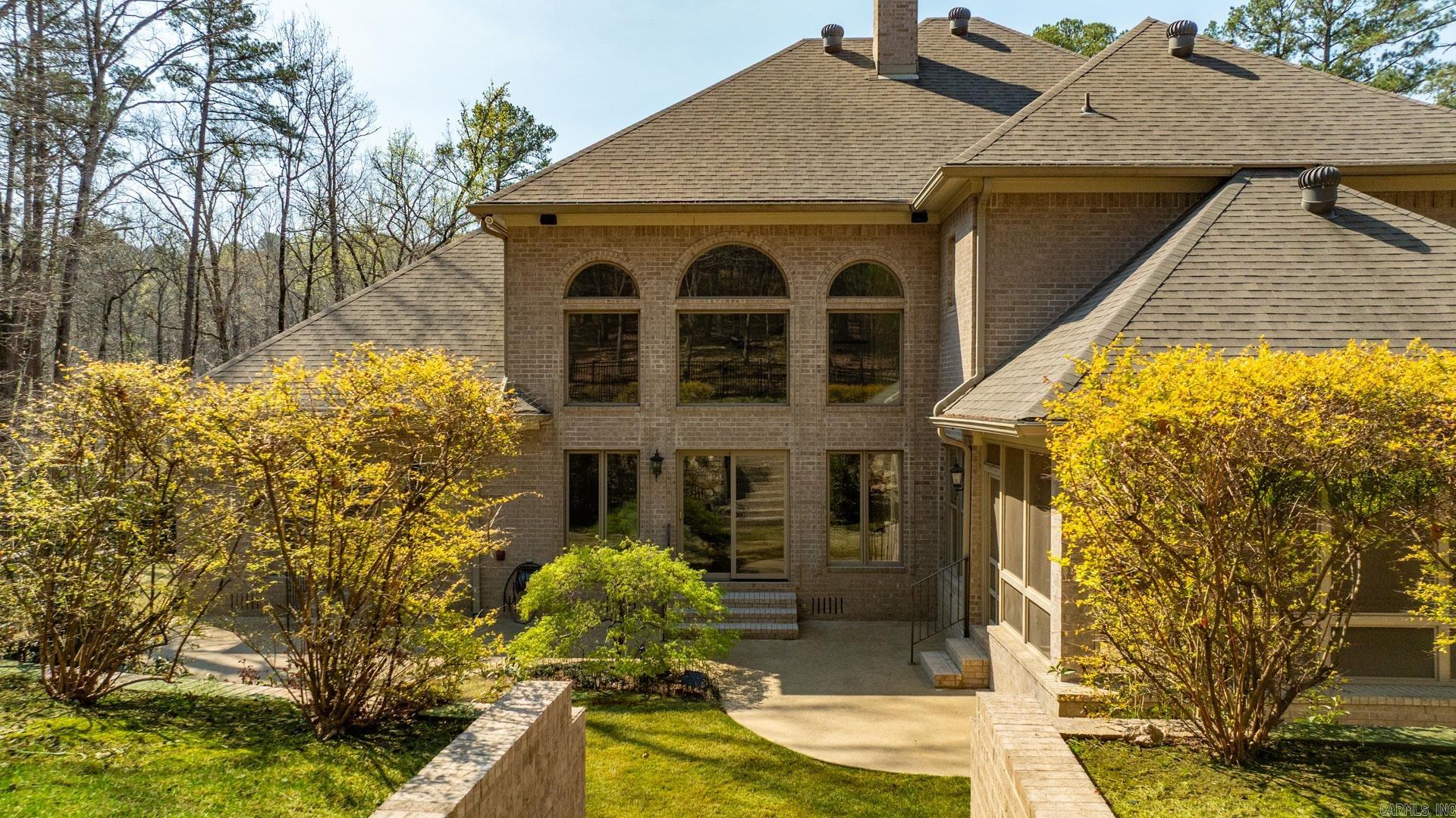 CHENAL DOWNS - Residential