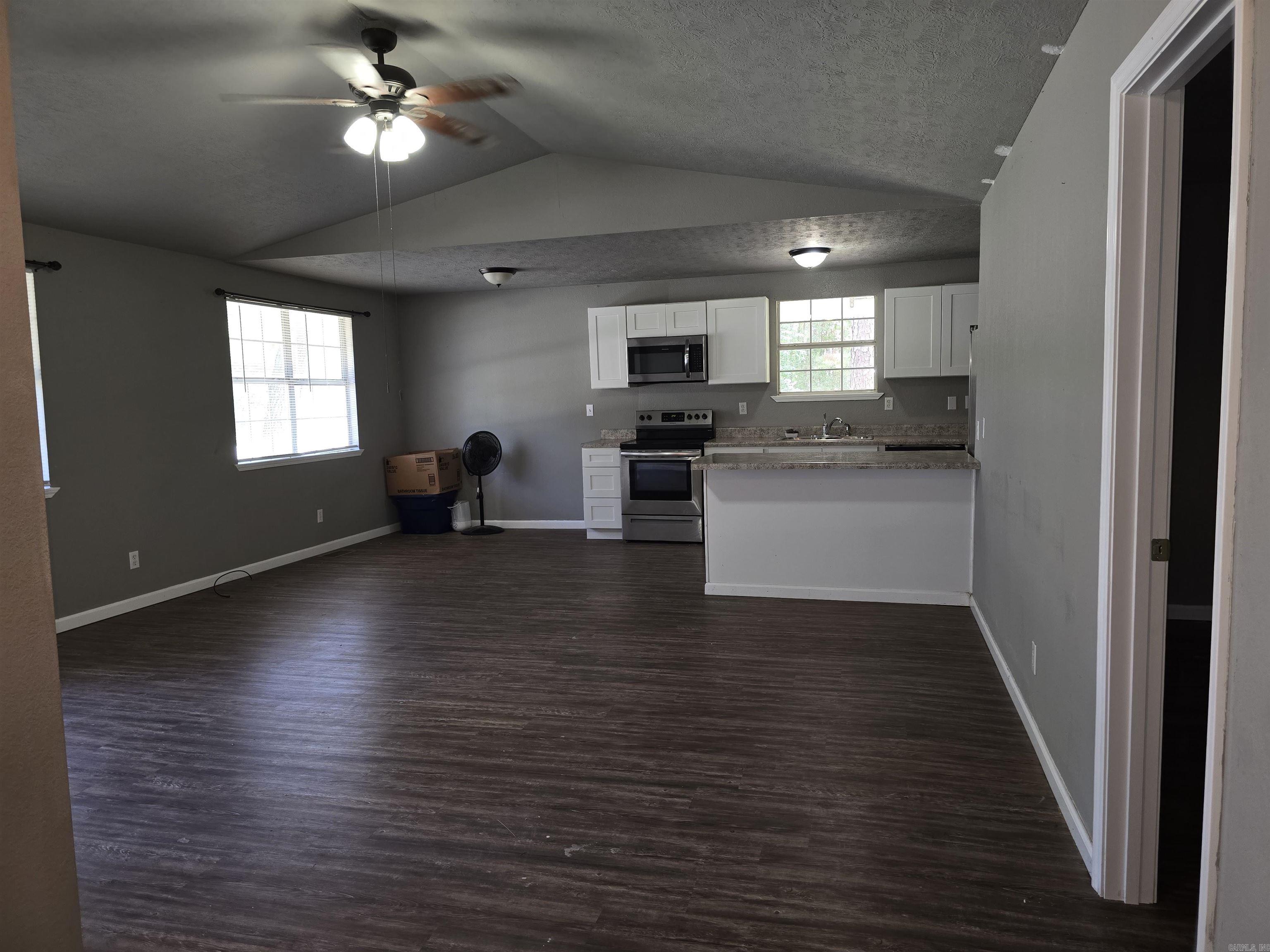 WEST PINES - Residential