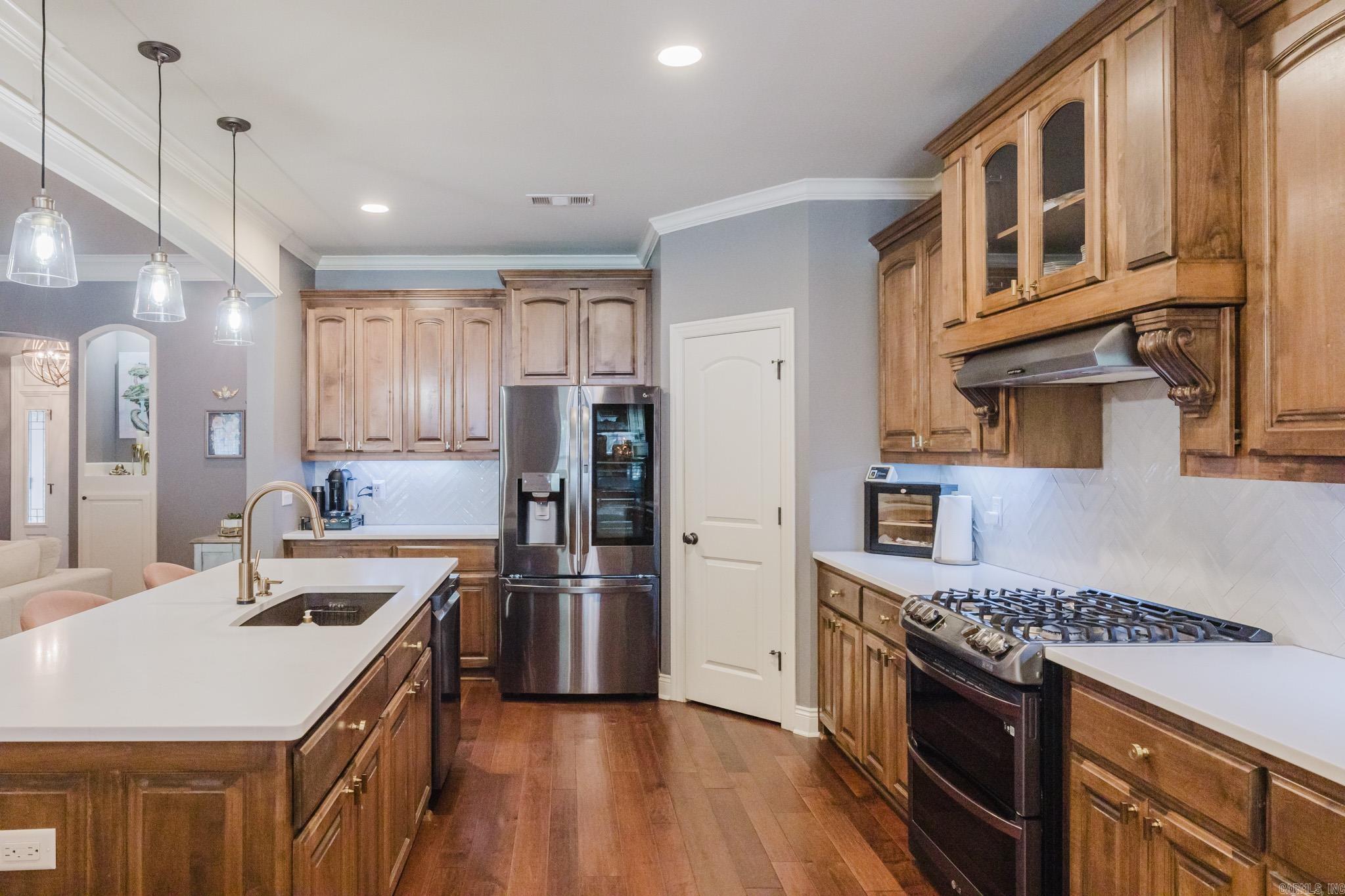 ANDRES PLACE - Residential
