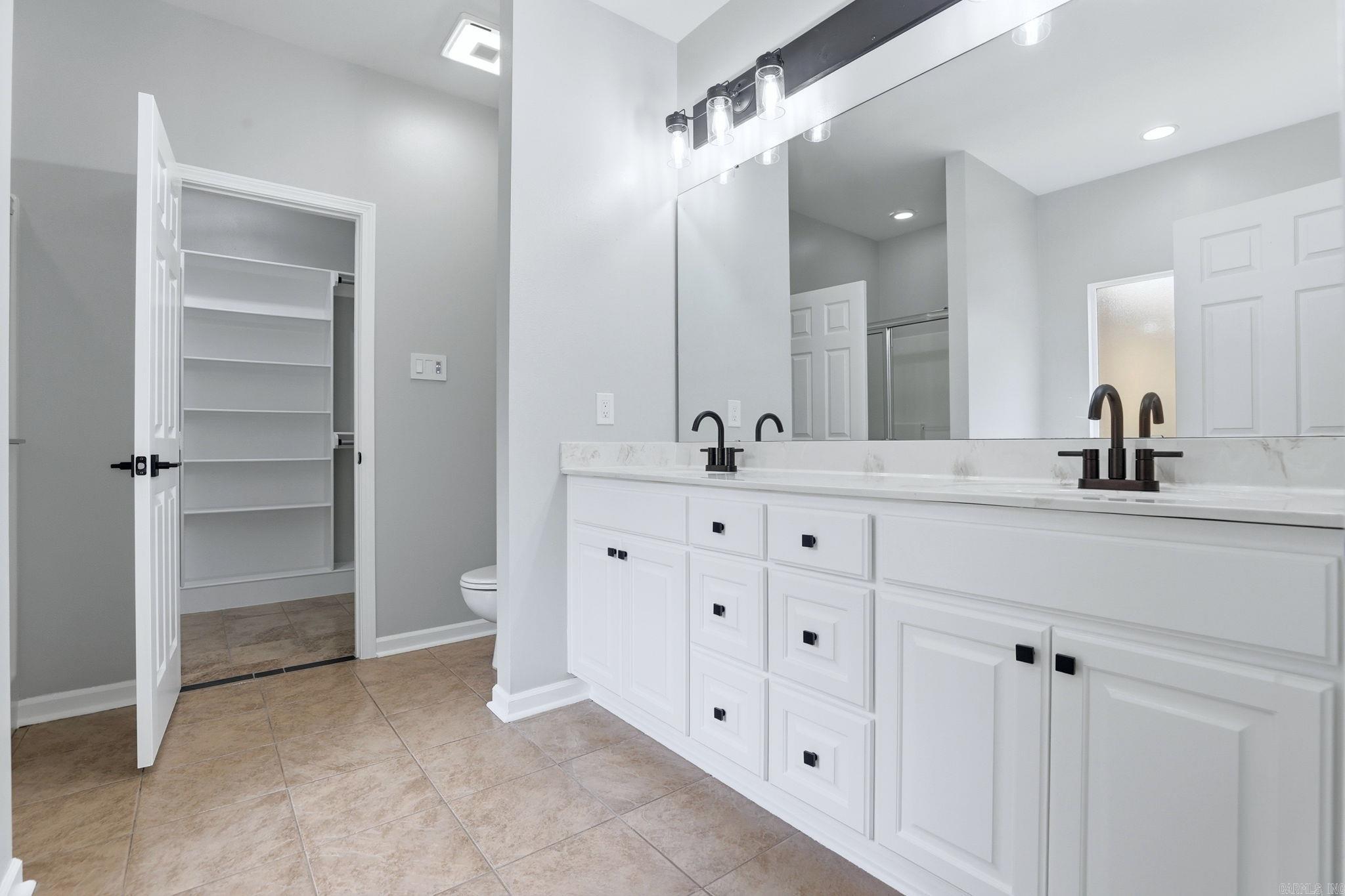 CLOVER HILL - Residential
