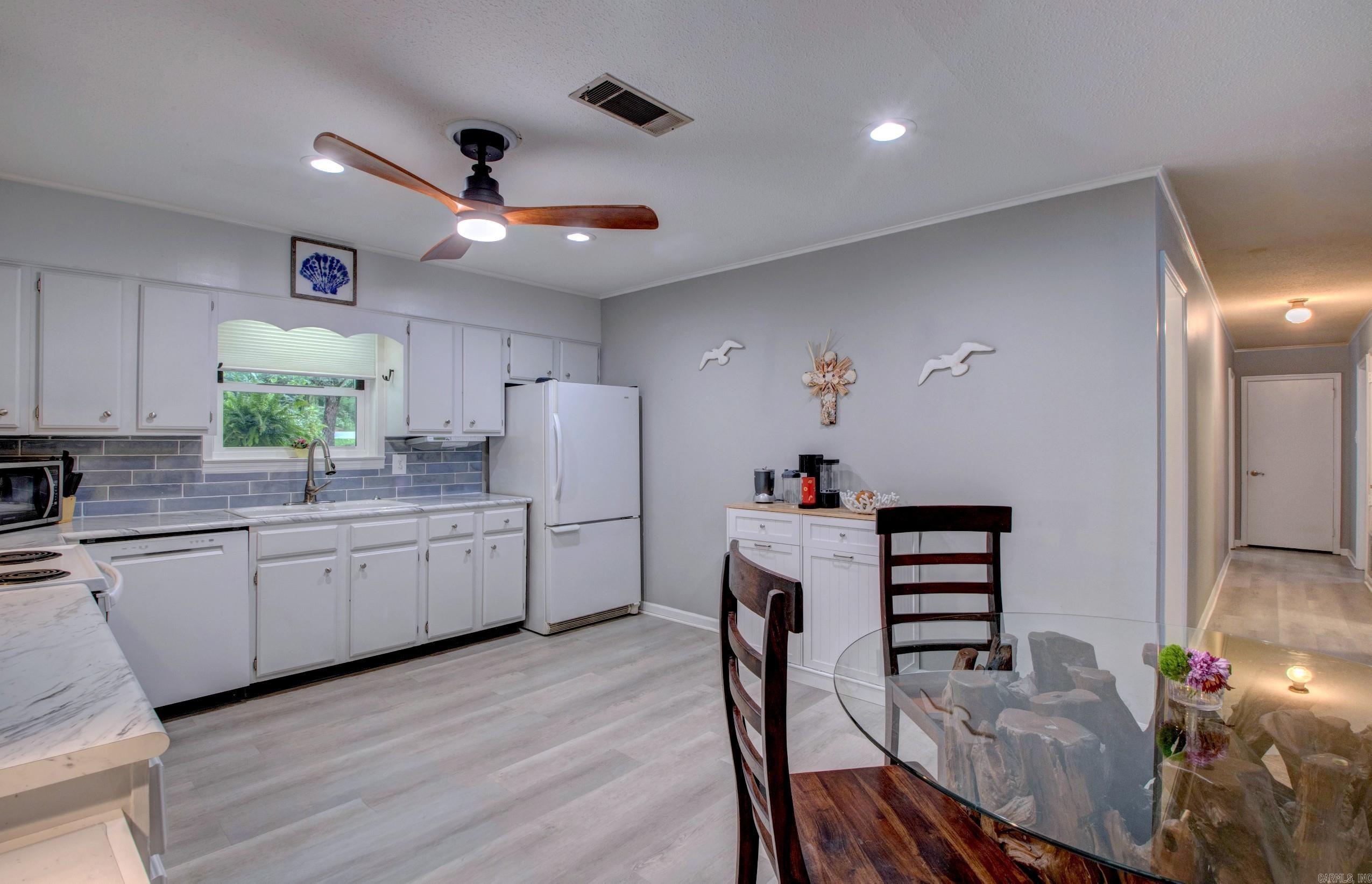 LAKE SAIL-EM I - Residential