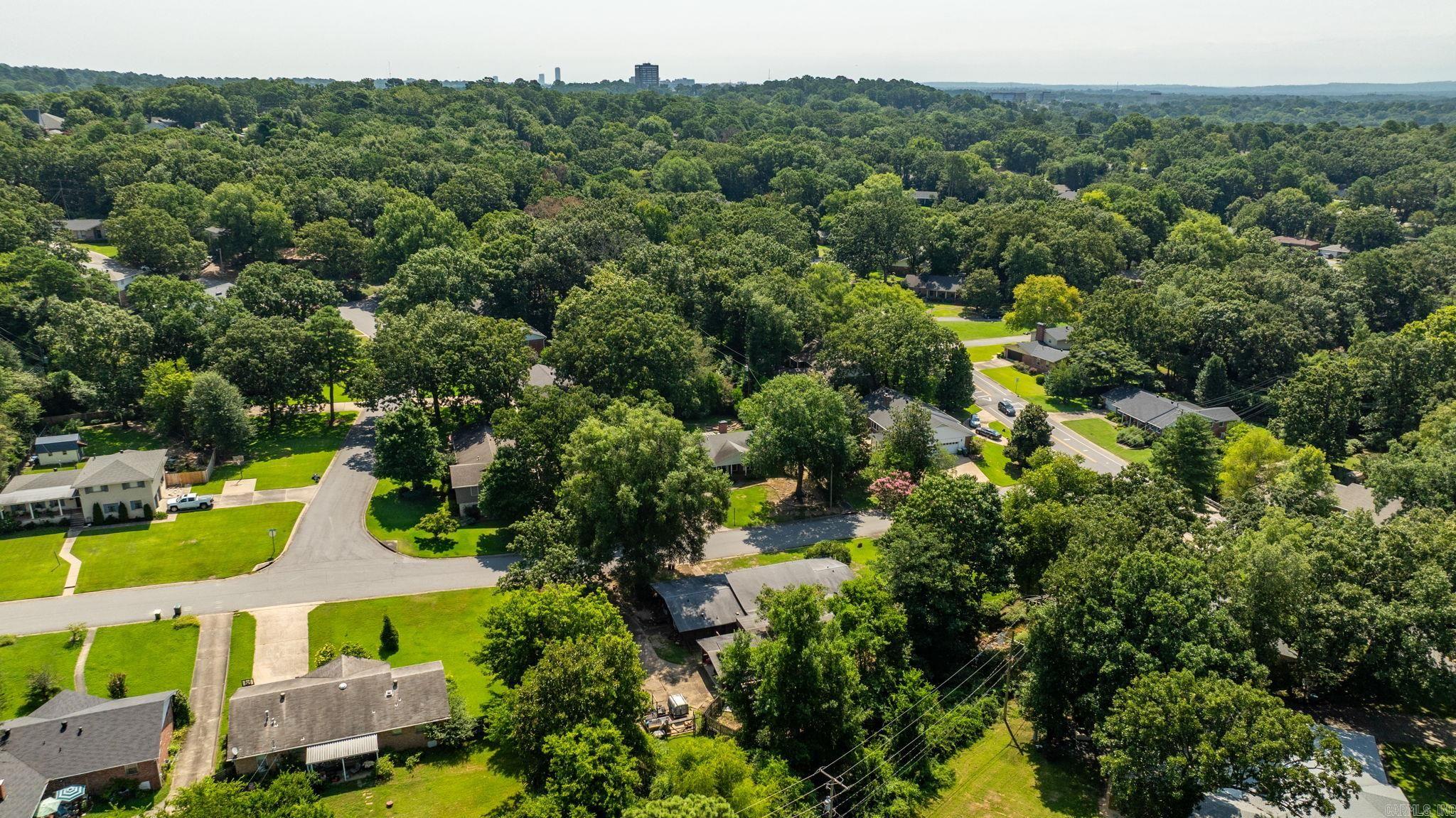LEAWOOD HEIGHTS - Residential