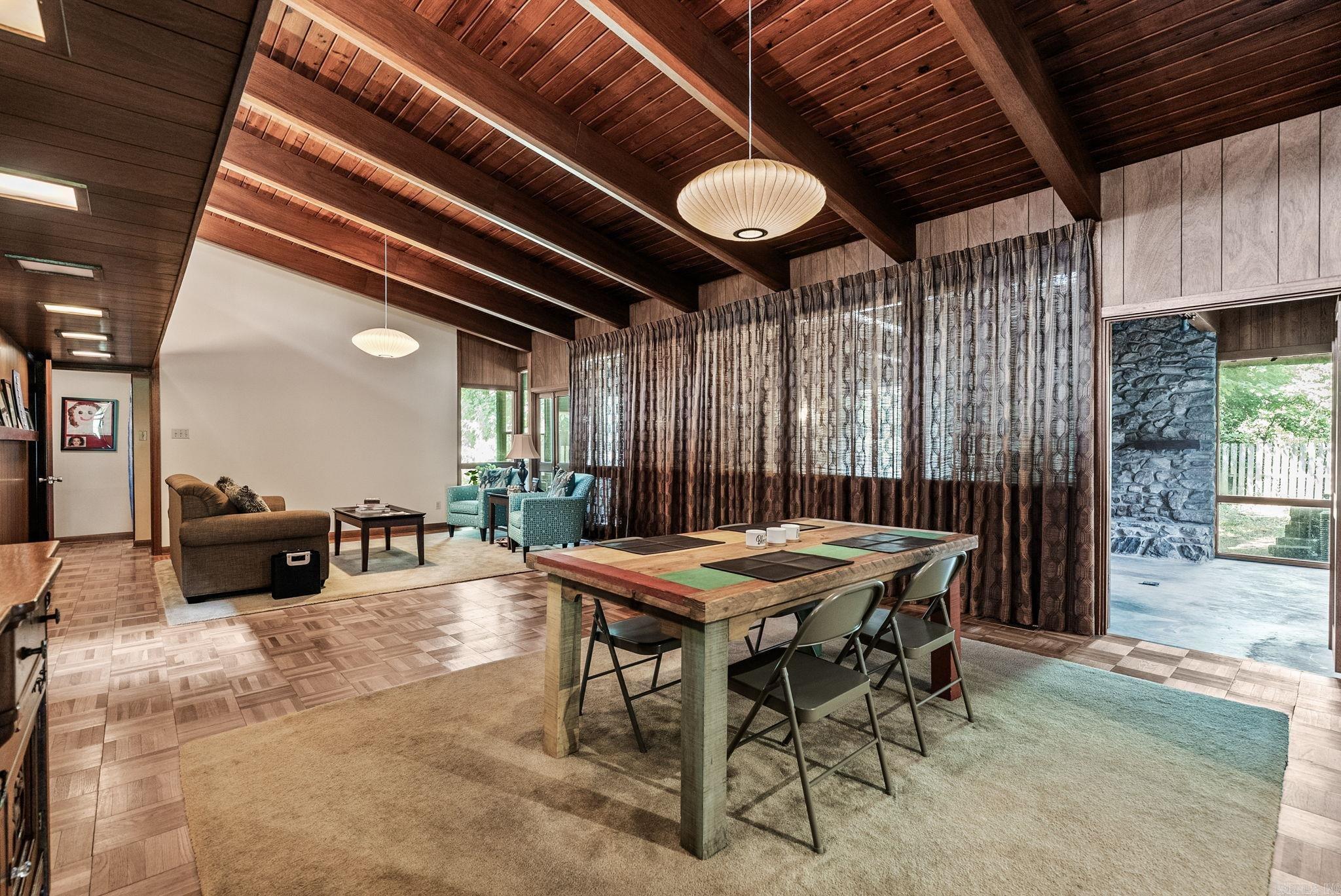 LEAWOOD HEIGHTS - Residential