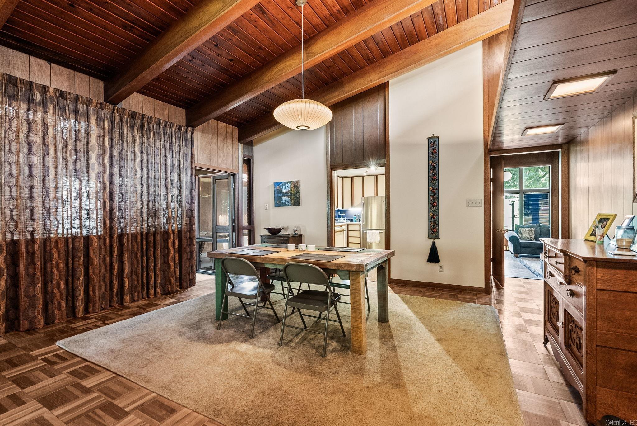 LEAWOOD HEIGHTS - Residential