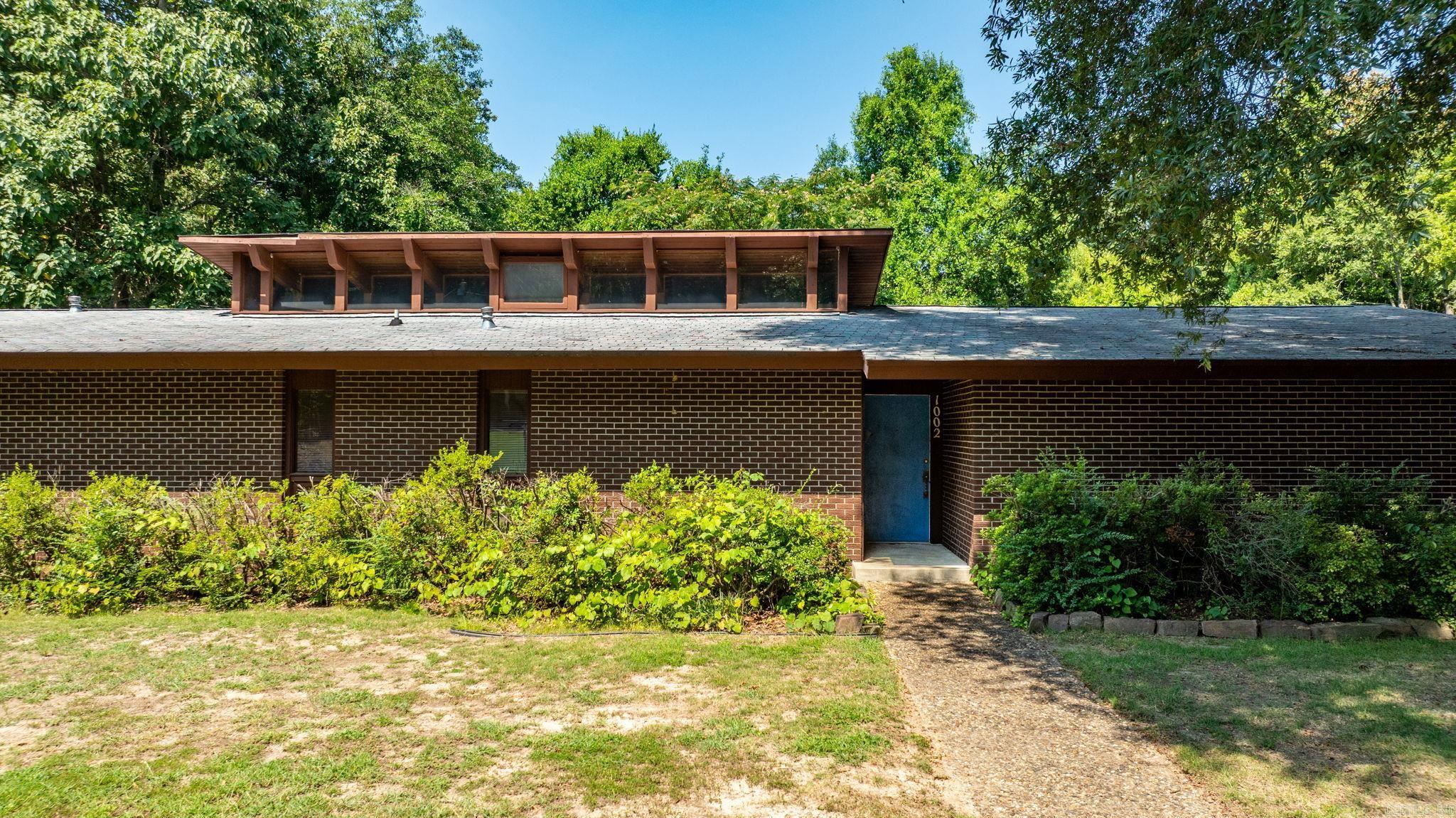 LEAWOOD HEIGHTS - Residential