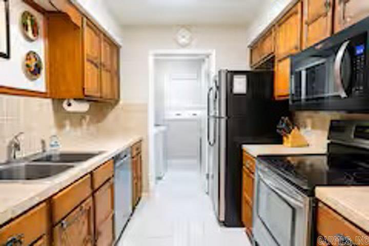 Coronado Courts #1 - Residential Lease
