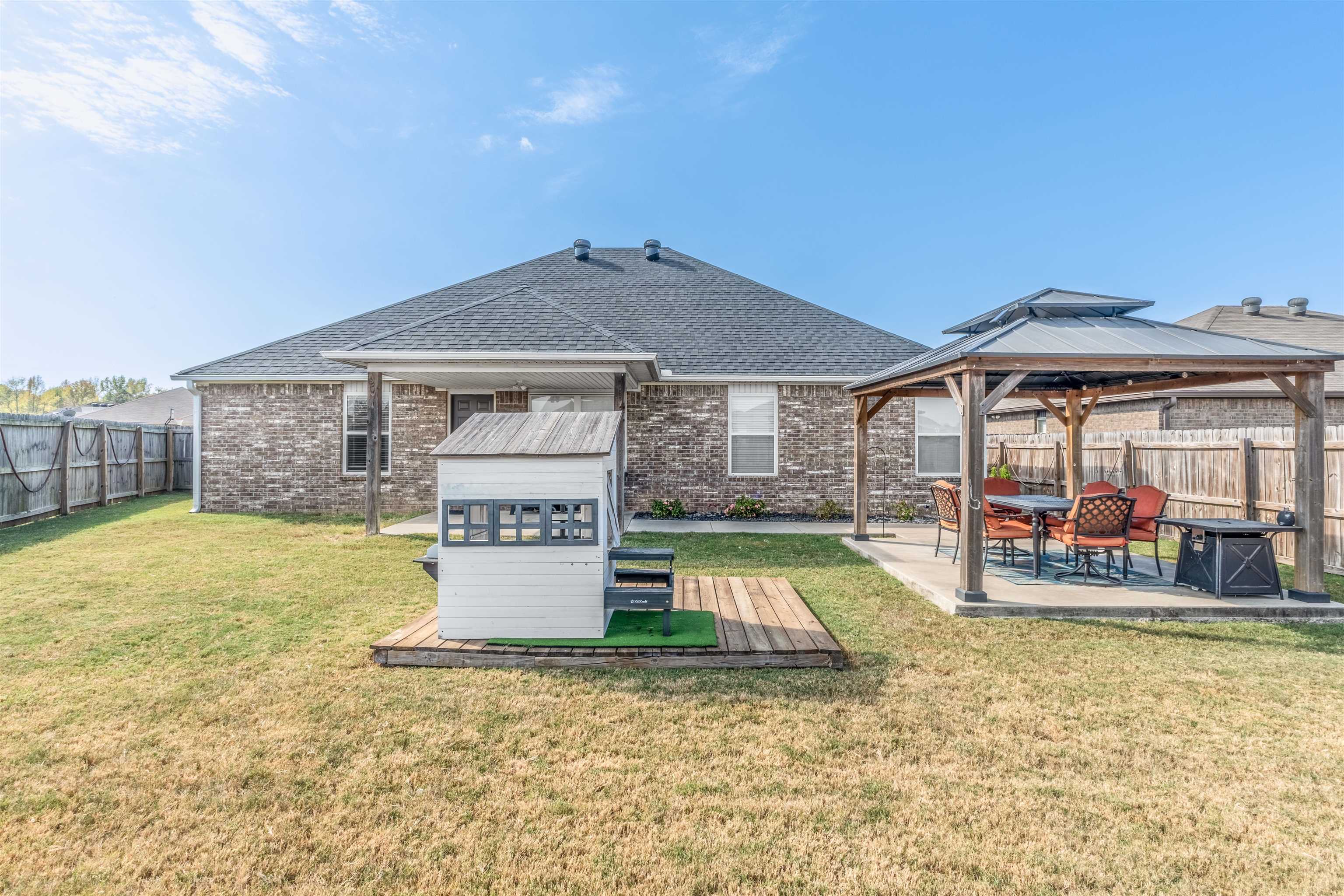 TRAMMEL ESTATES - Residential