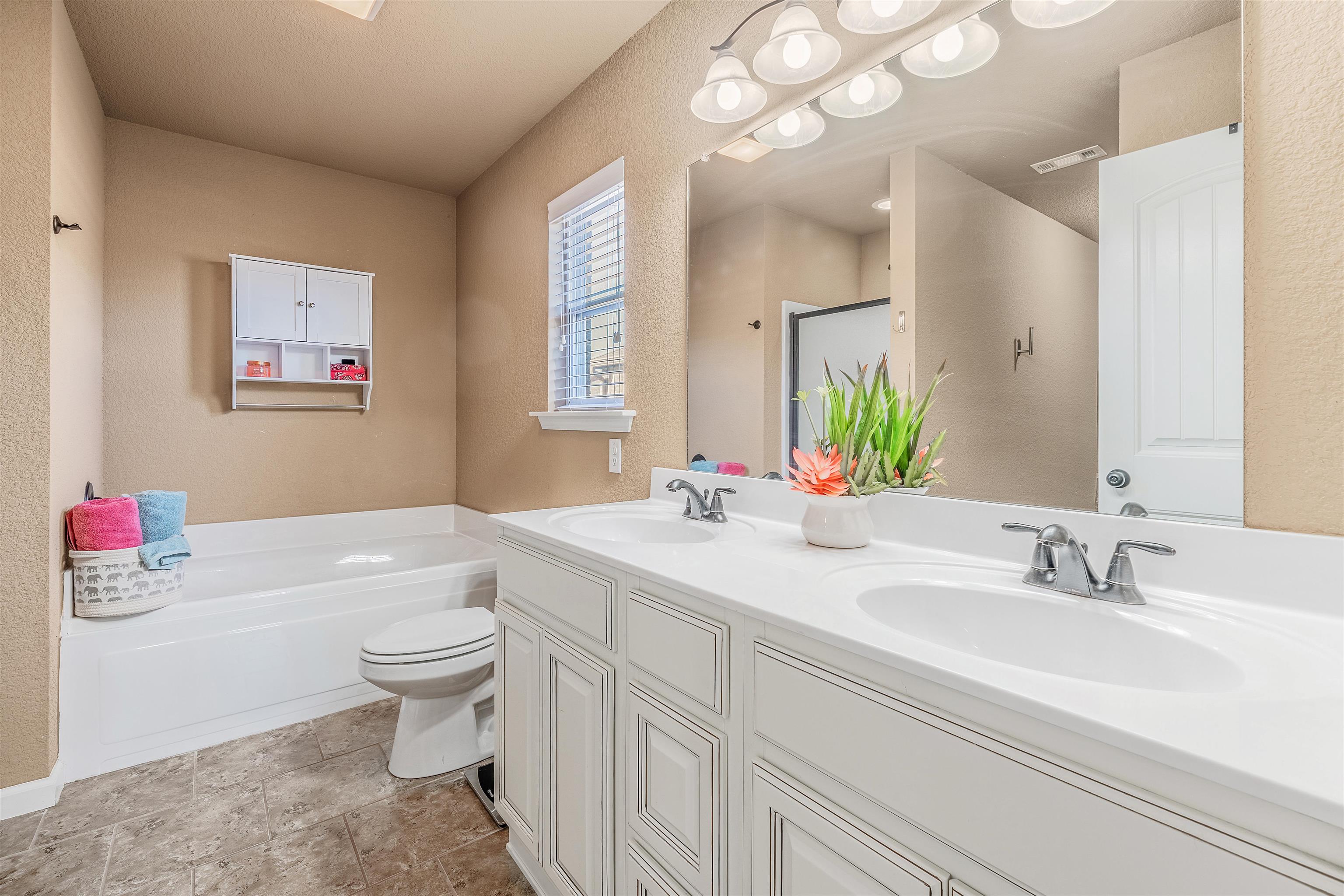 TRAMMEL ESTATES - Residential