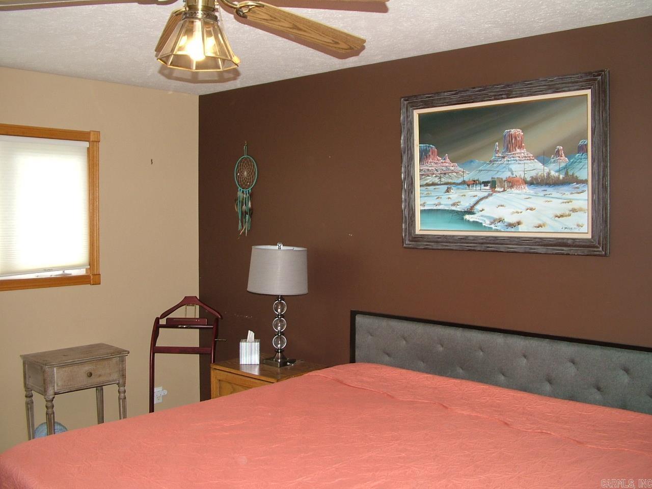 BELLE COVE WOODS - Residential