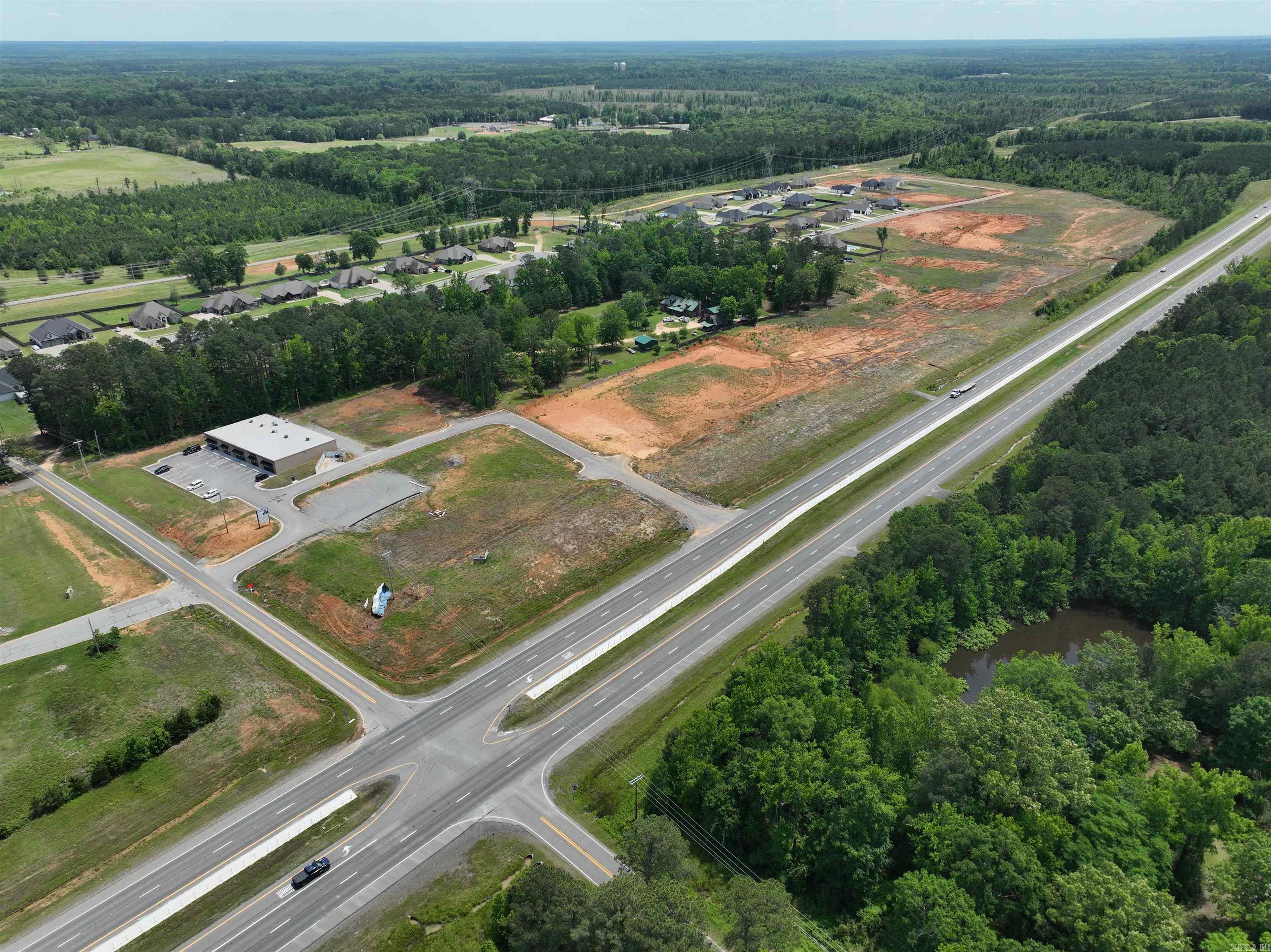 OAK TREE SOUTH - Commercial Sale