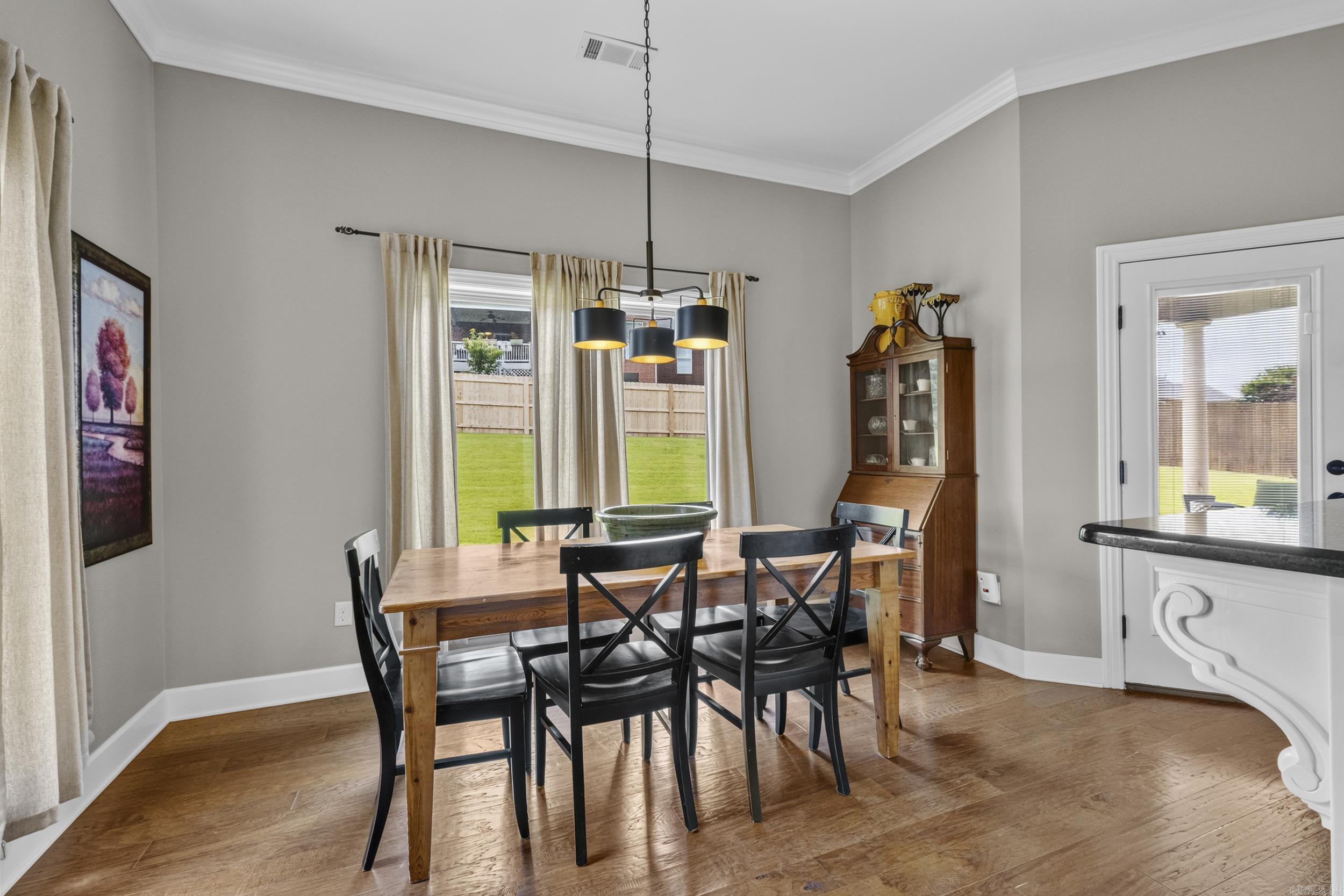 RIVER OAKS - Residential