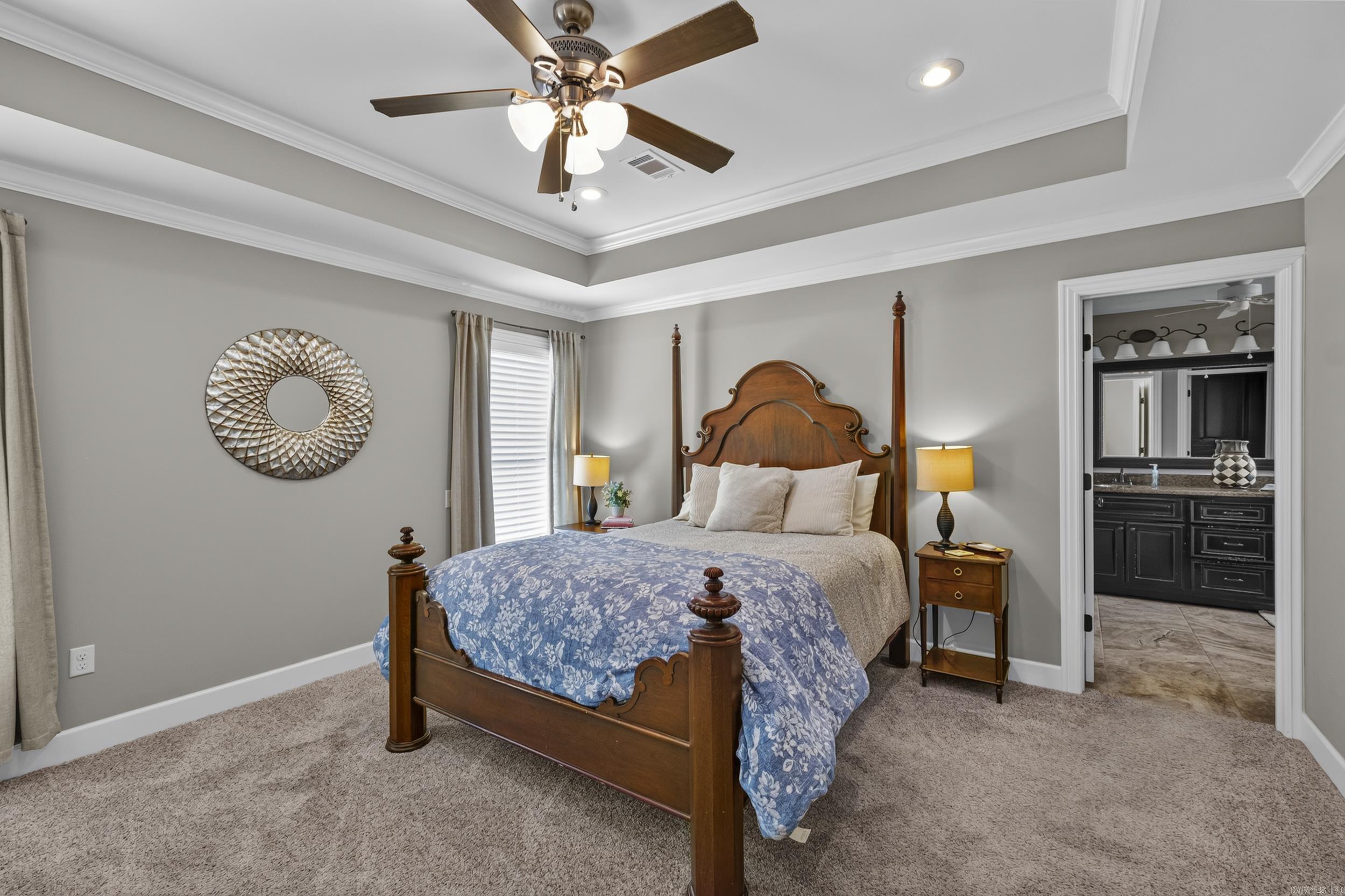RIVER OAKS - Residential