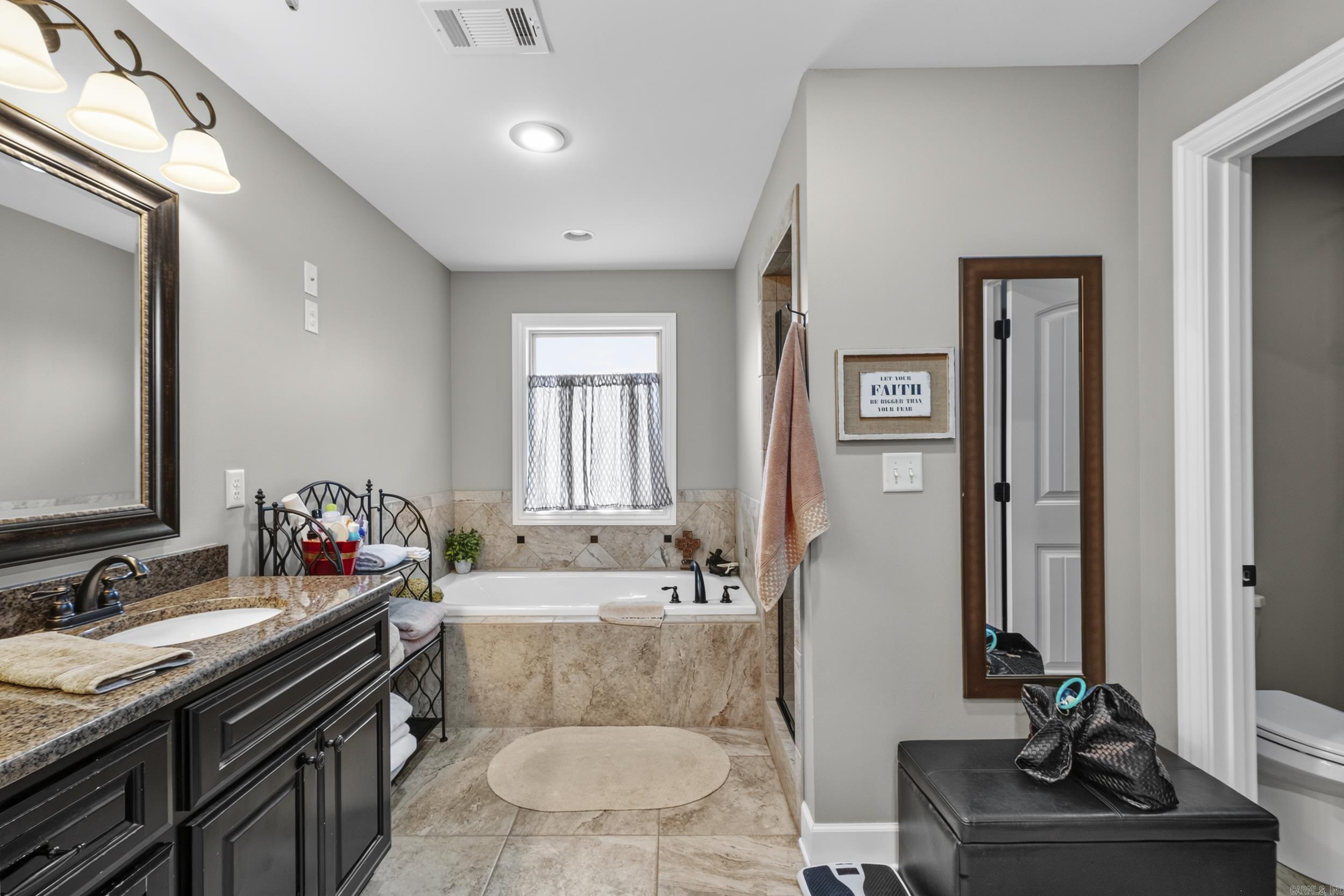 RIVER OAKS - Residential