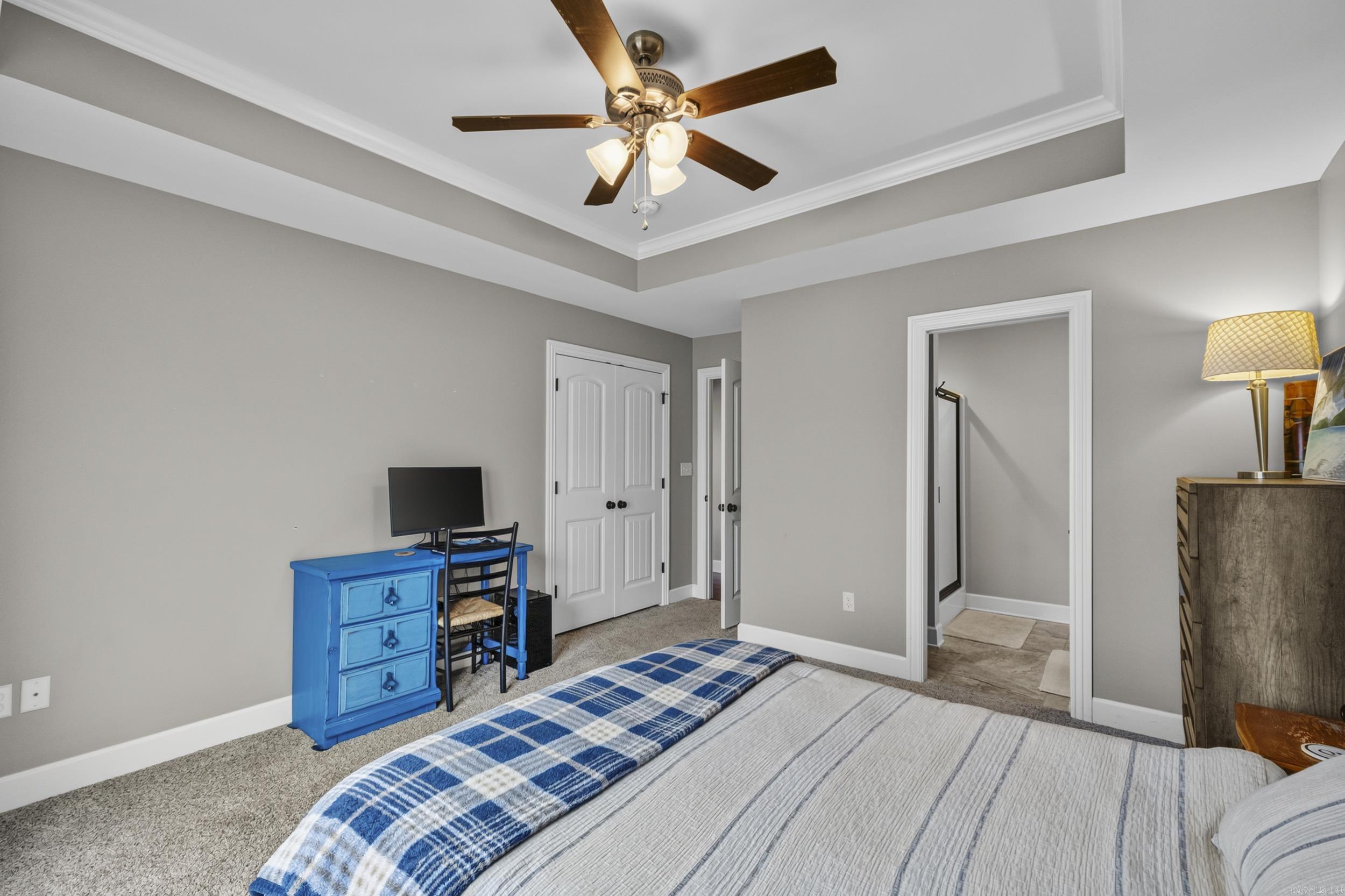RIVER OAKS - Residential