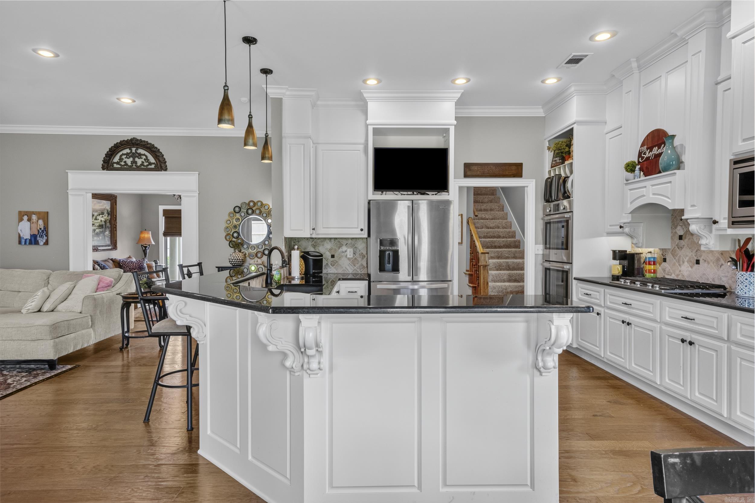 RIVER OAKS - Residential